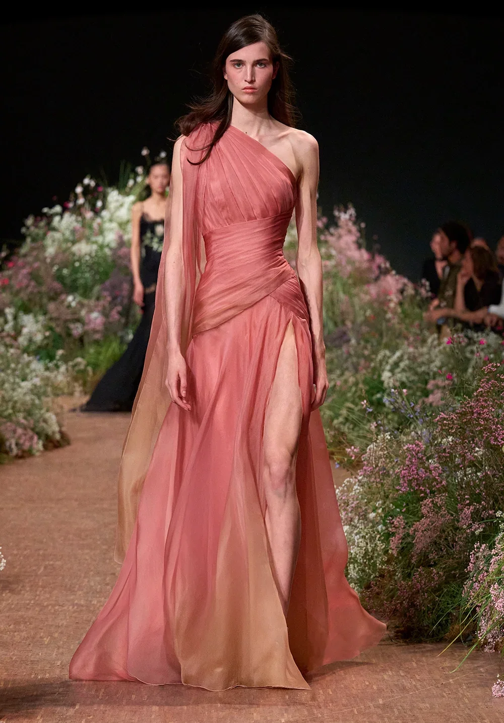 elie-saab-ss27-25.webp