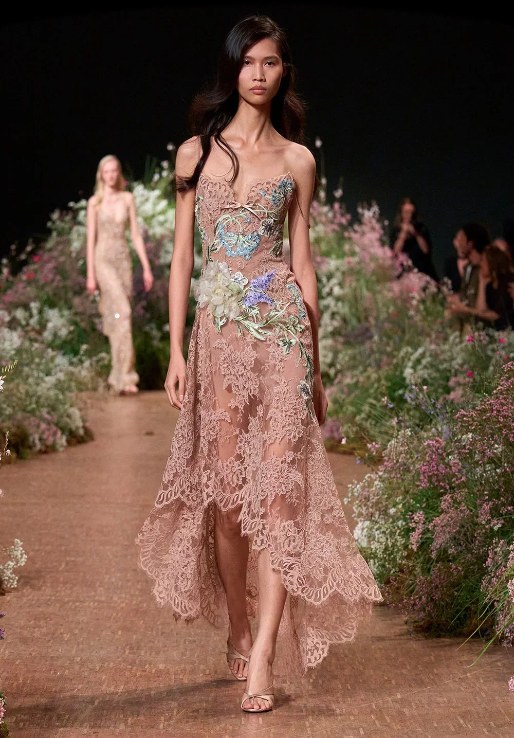 elie-saab-ss27-26.webp