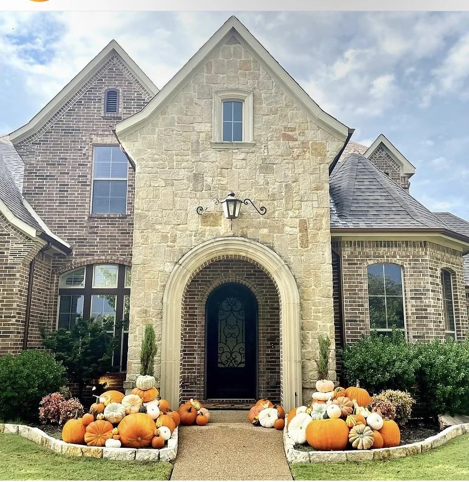How Many Pumpkins Do I Need for My Porch? A Guide by Porch Size