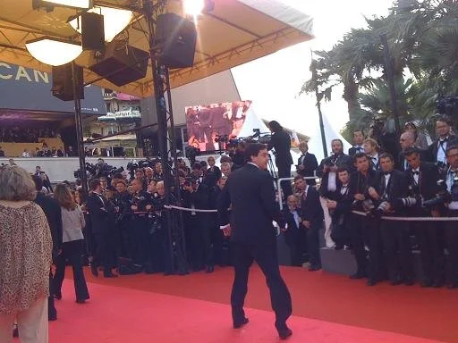 The guards and the paparazzi