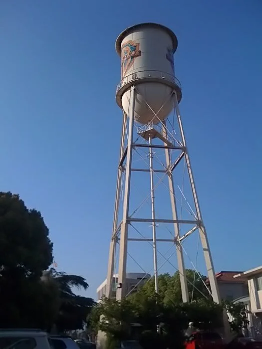 Warner Brothers Studio water tower. Animaniacs!