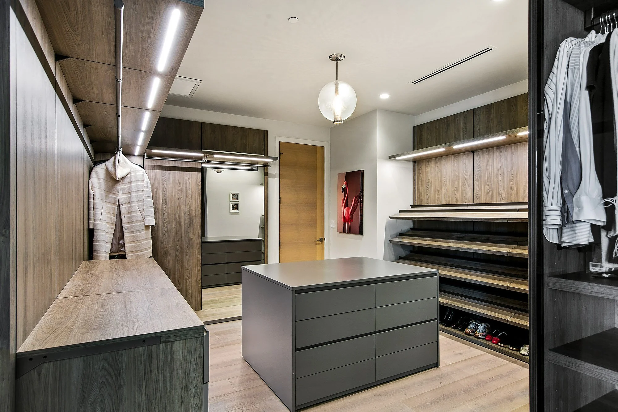 Escala Penthouse #202 - Daylight (33).jpg