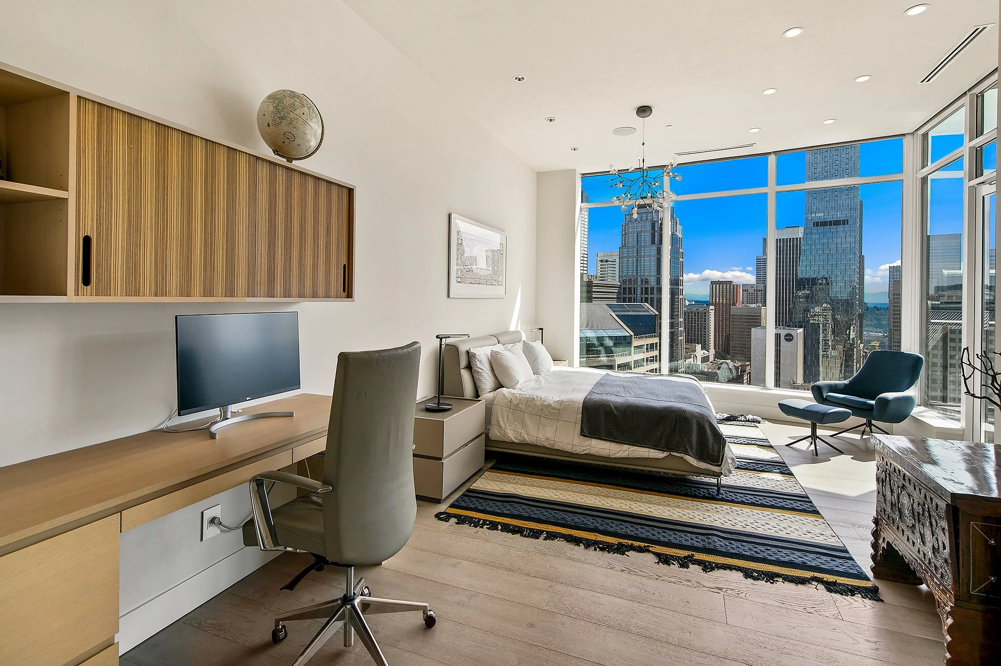 Escala Penthouse #202 - Daylight (41).jpg