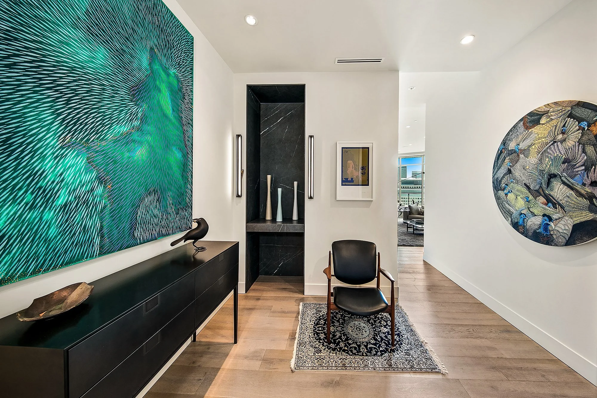 Escala Penthouse #202 - Daylight (3).jpg