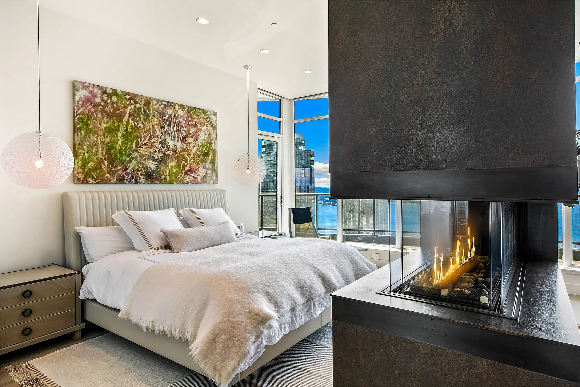 Escala Penthouse #202 - Daylight (26).jpg