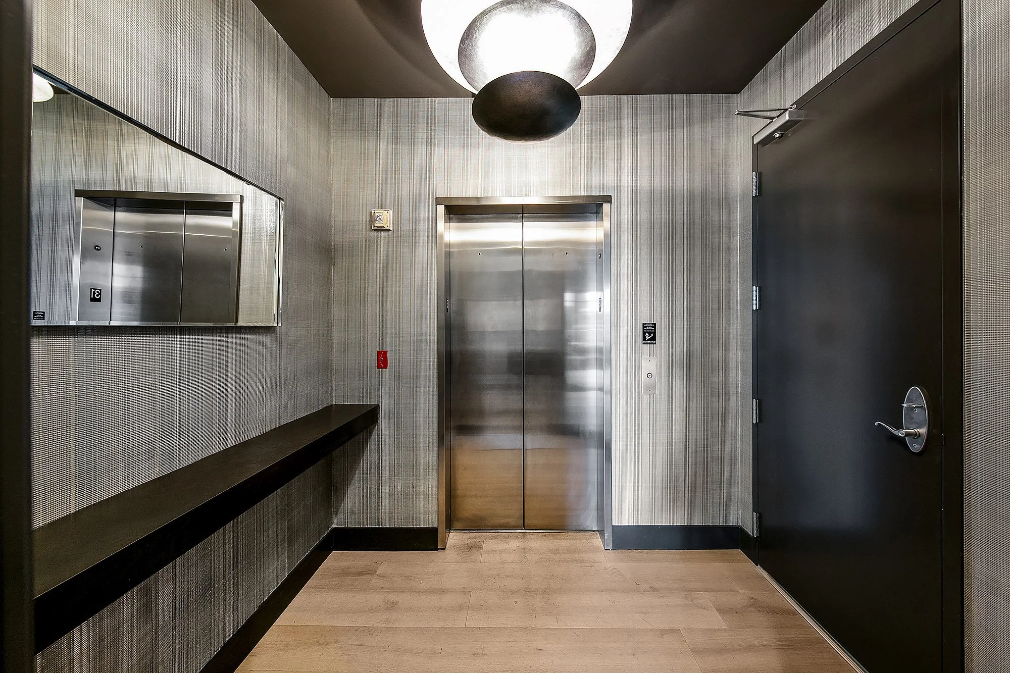 Escala Penthouse #202 - Daylight (1).jpg