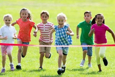 Los Niños Run the Race Field Day