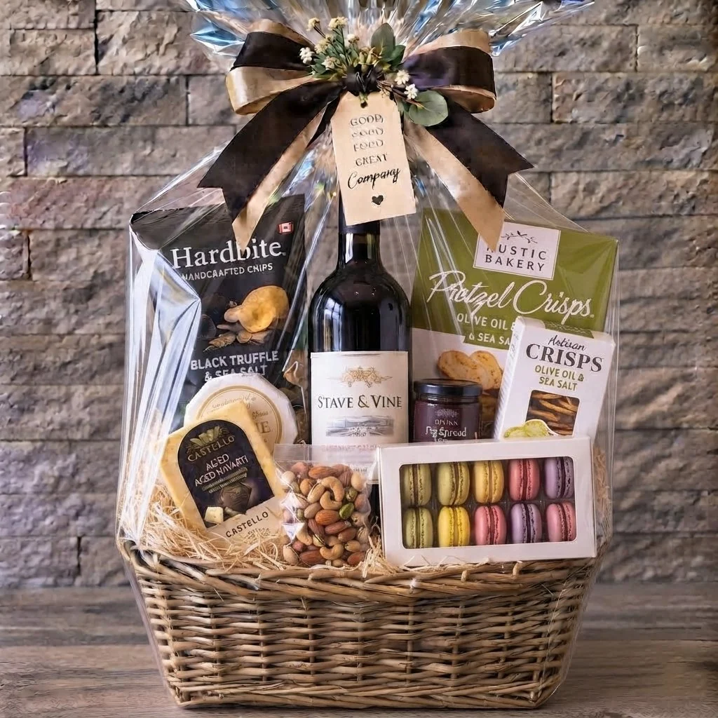 The Grande Gourmet Wine & Macaron Hamper