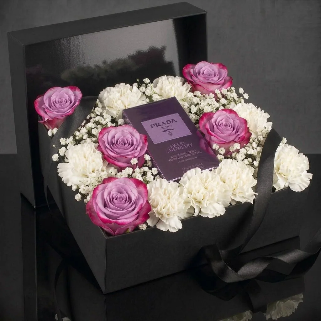 Sweet Chemistry | Prada Paradoxe Sweet Chemistry and Flowers