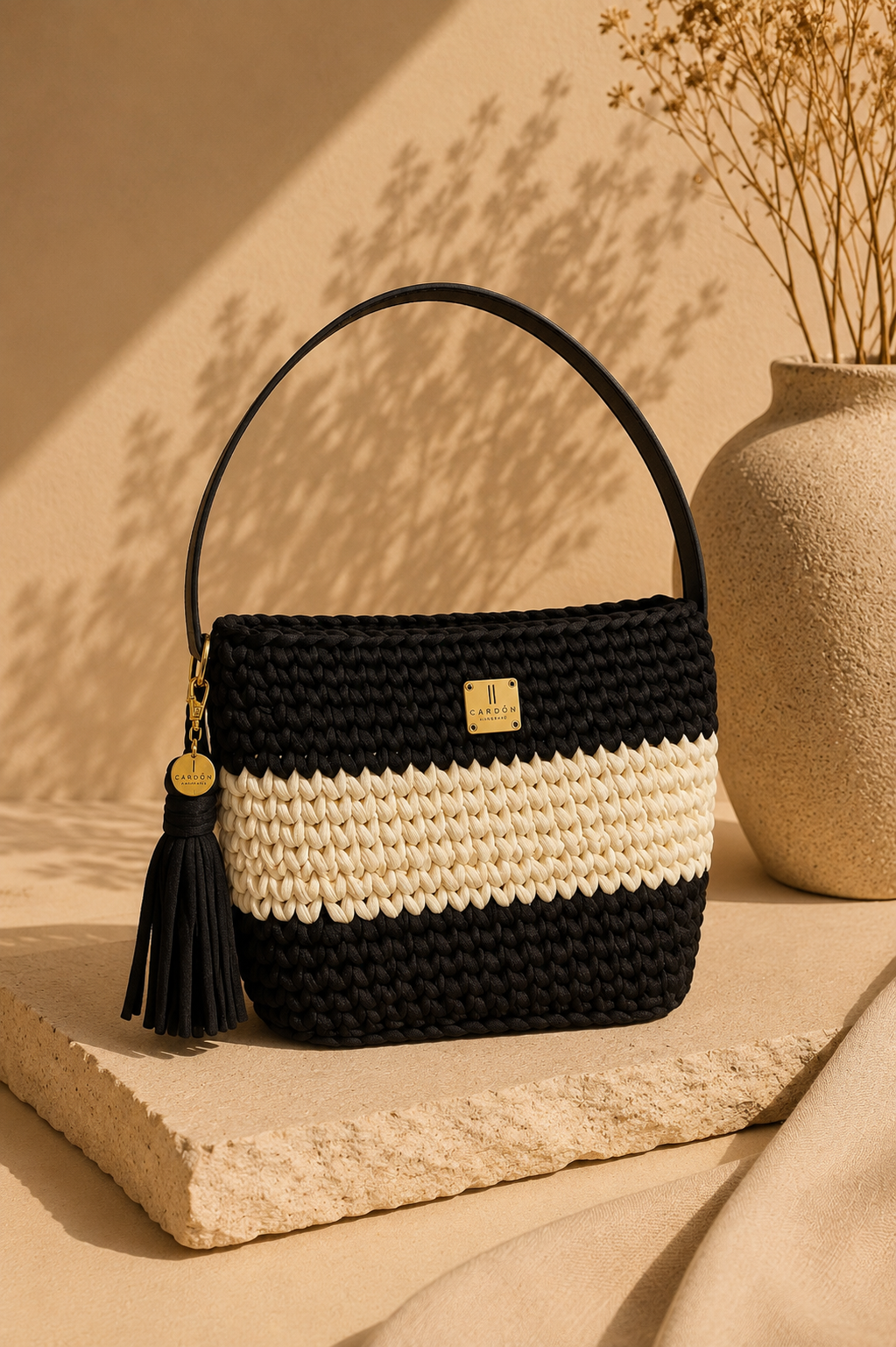 Tote Black & White Single Handle Small