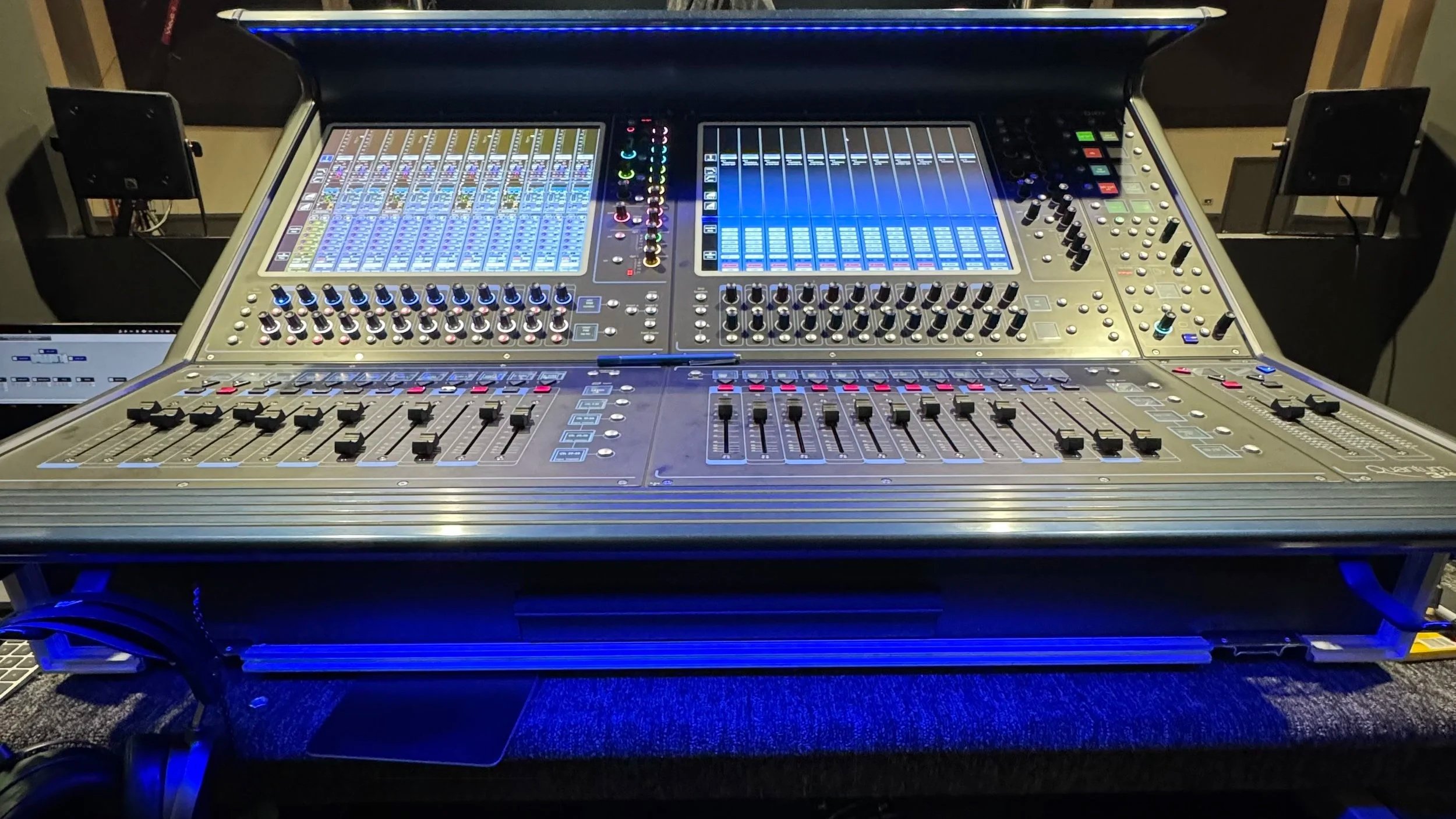 Our Digico Quantum 326 package