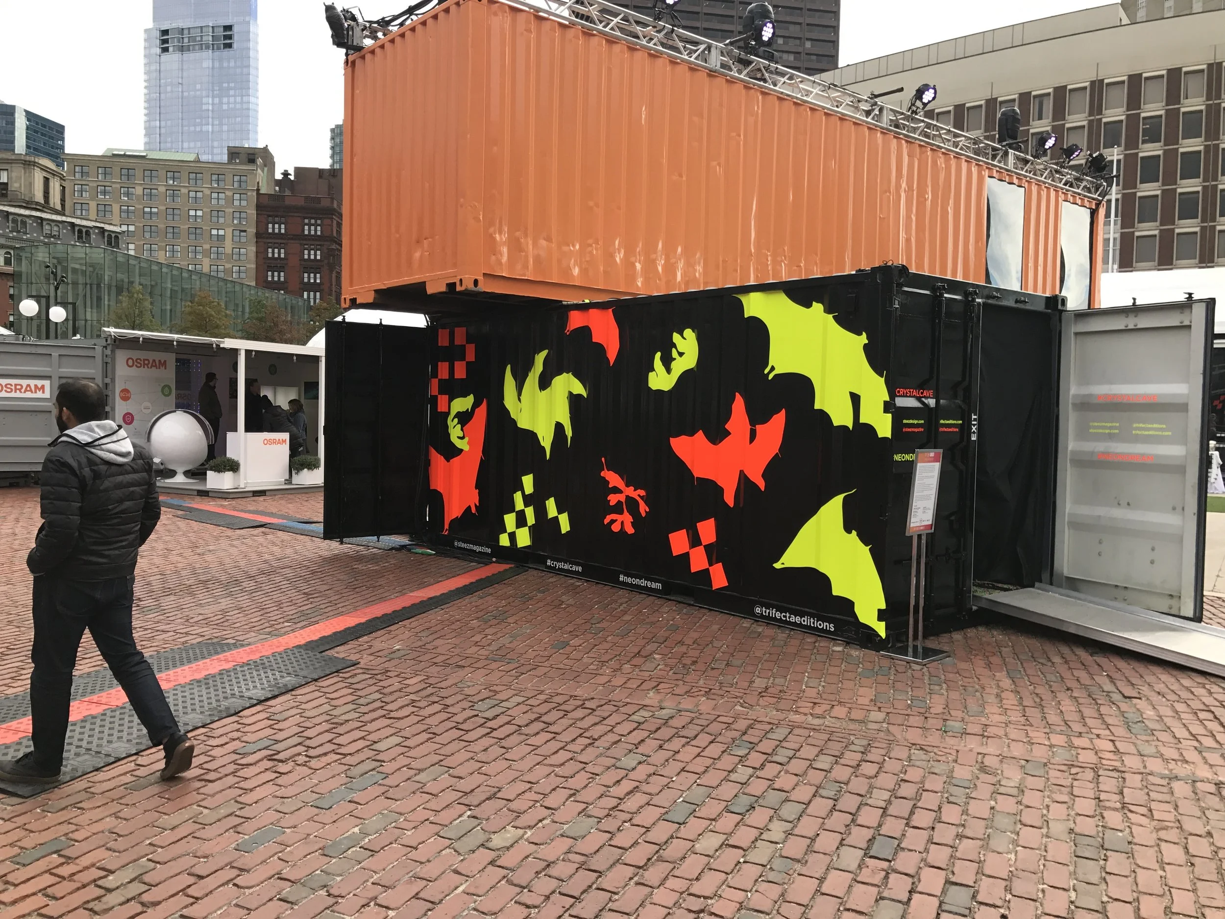 Neon Bat Container