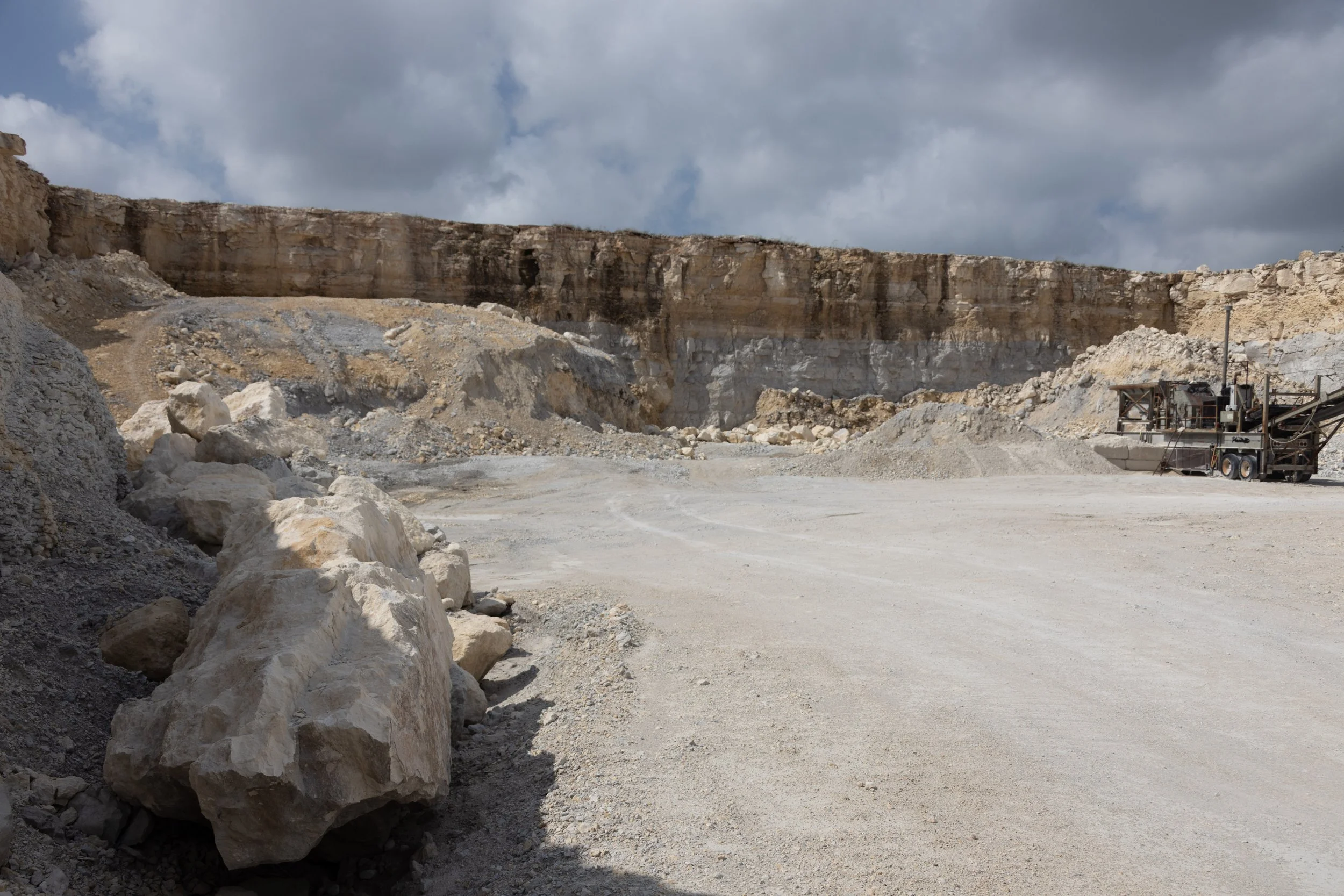 2P7A1795.jpg Koether Dozing dozer on a Central Texas job site