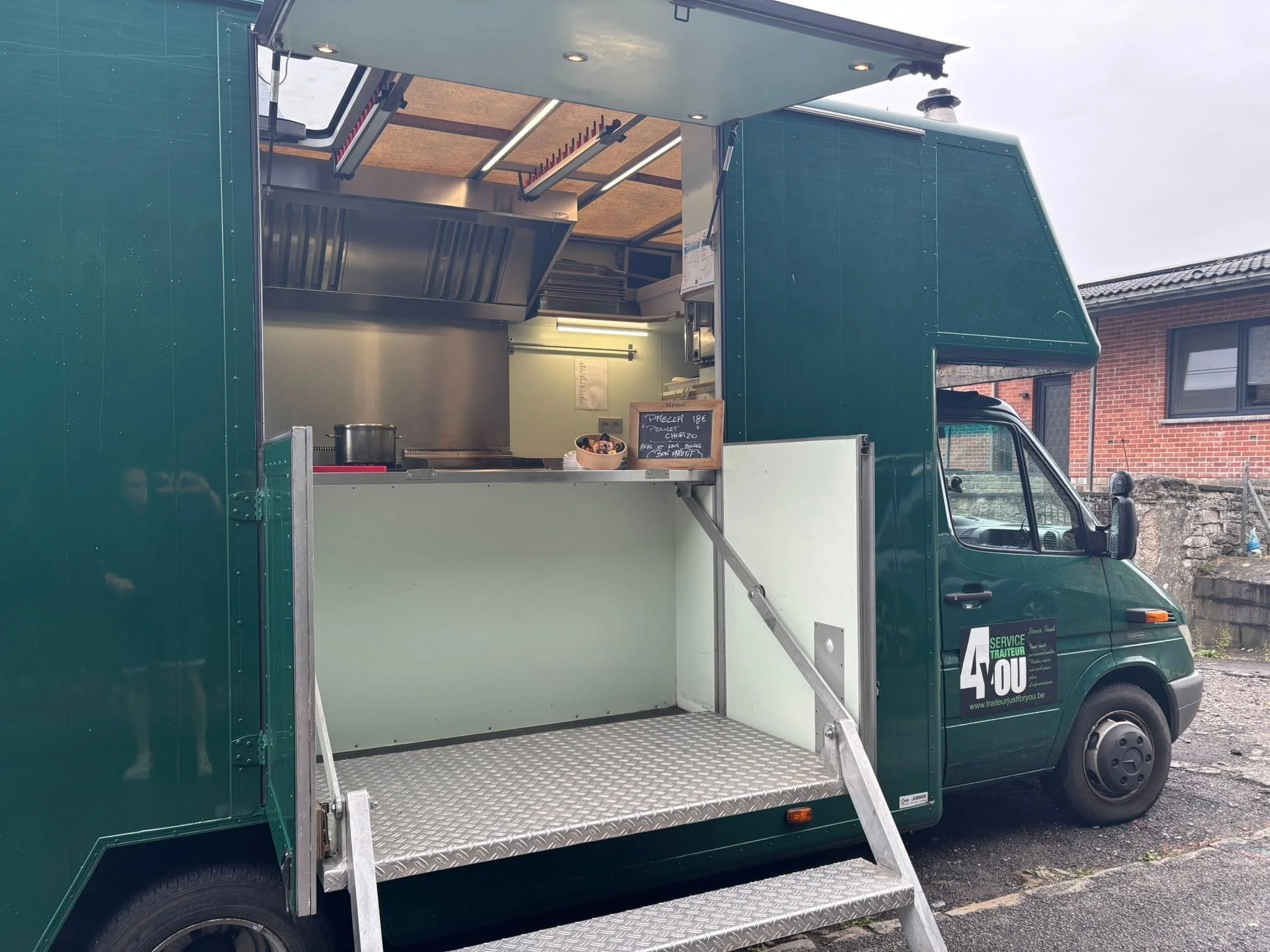 food truck1.jpg