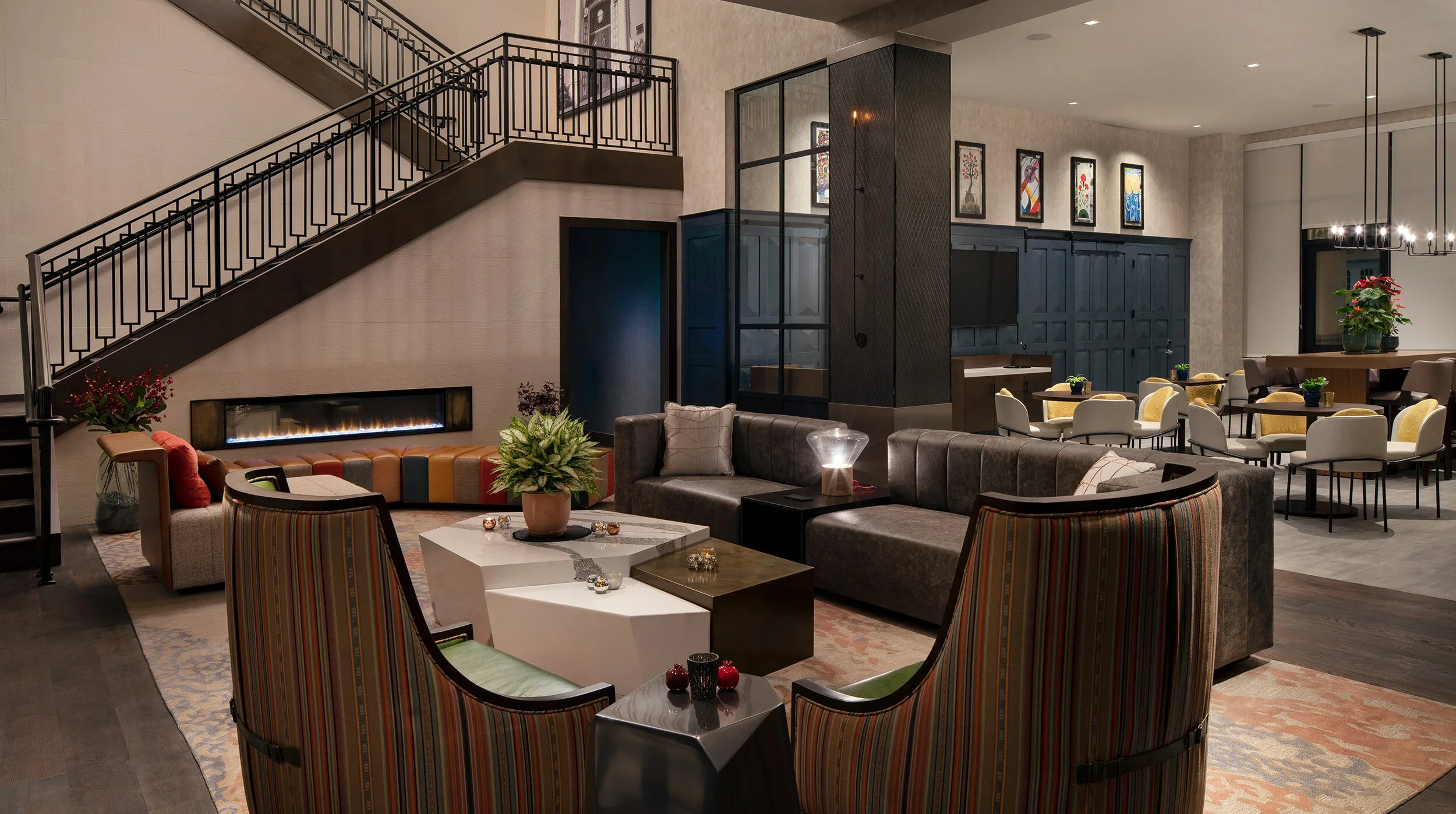 RI_LAXRL_Night_Lobby_Seating_1.webp