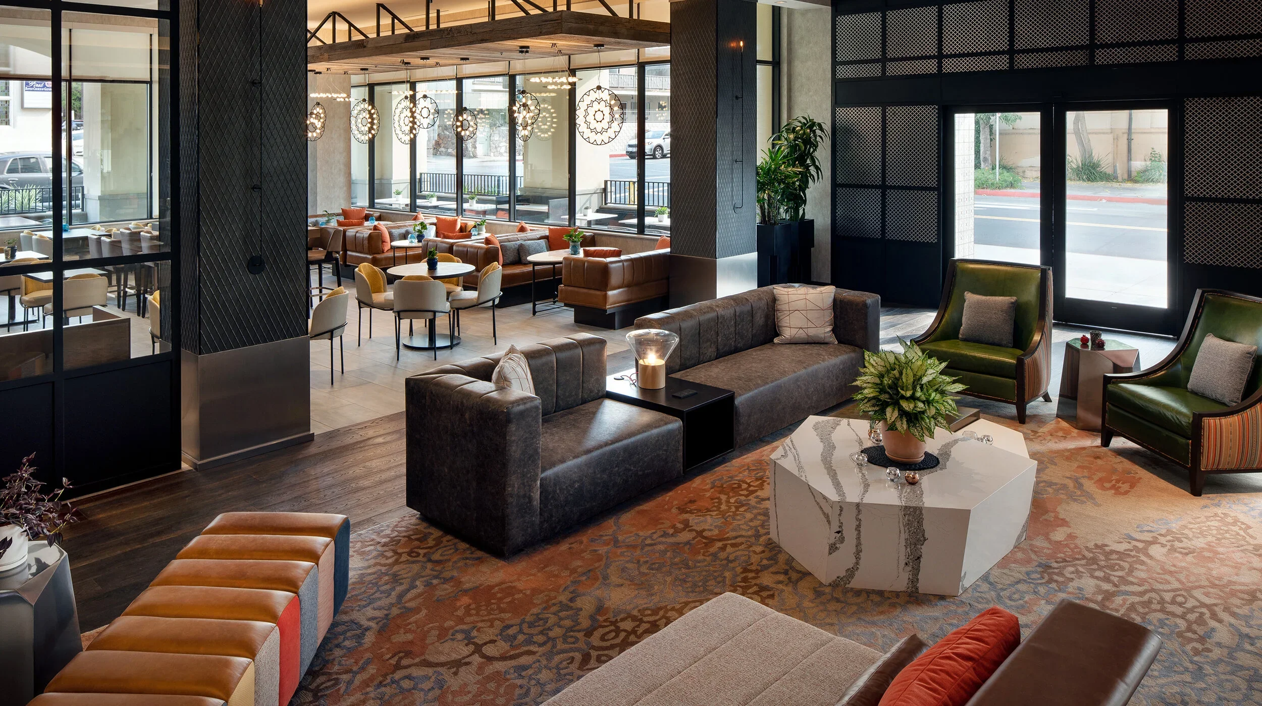 RI_LAXRL_Lobby_Seating_2.webp