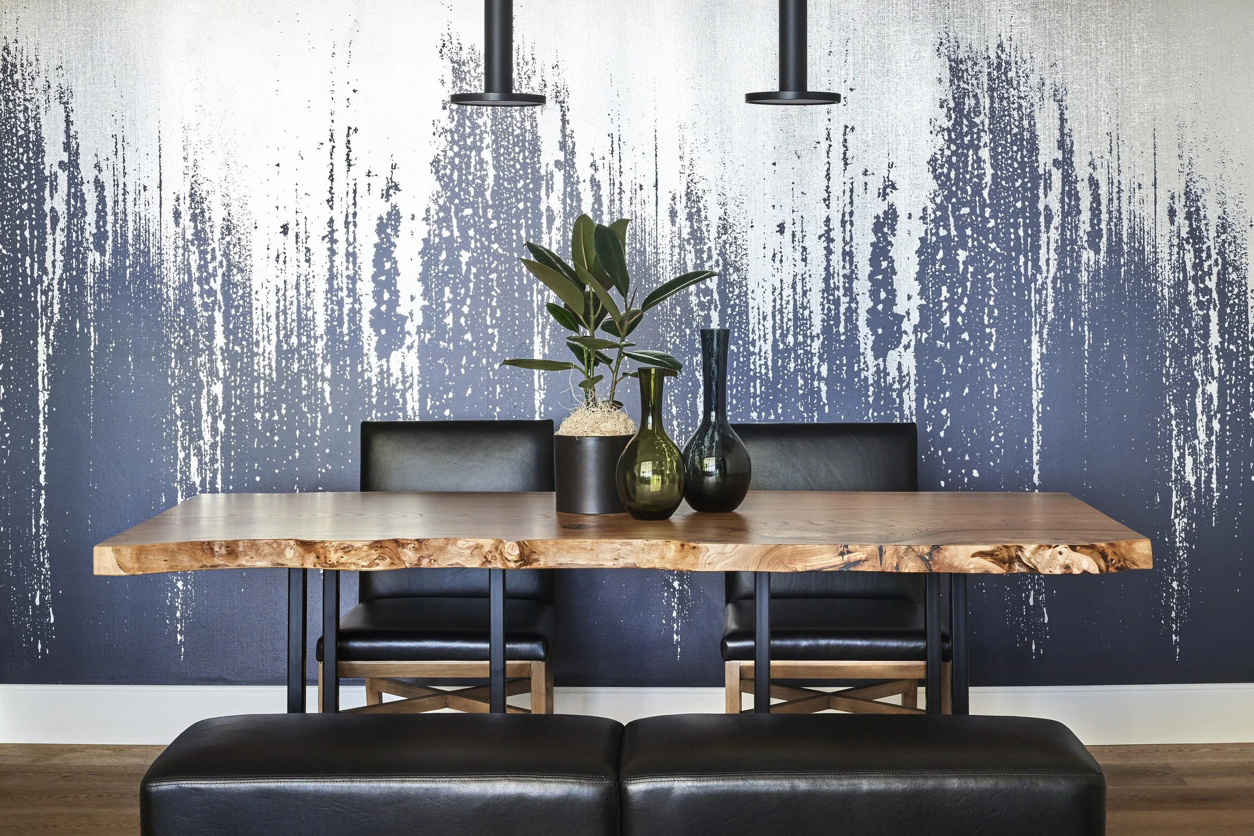 mc-laxah-loft-suite-94167-Dining Table.jpg
