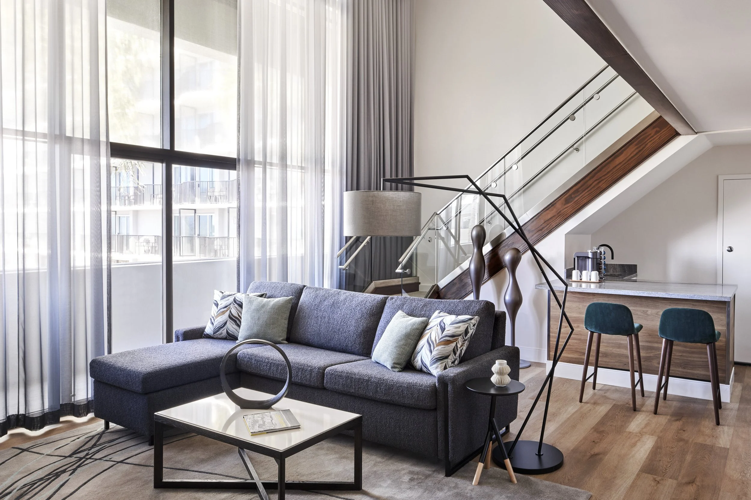 mc-laxah-loft-living-area-88085.jpg