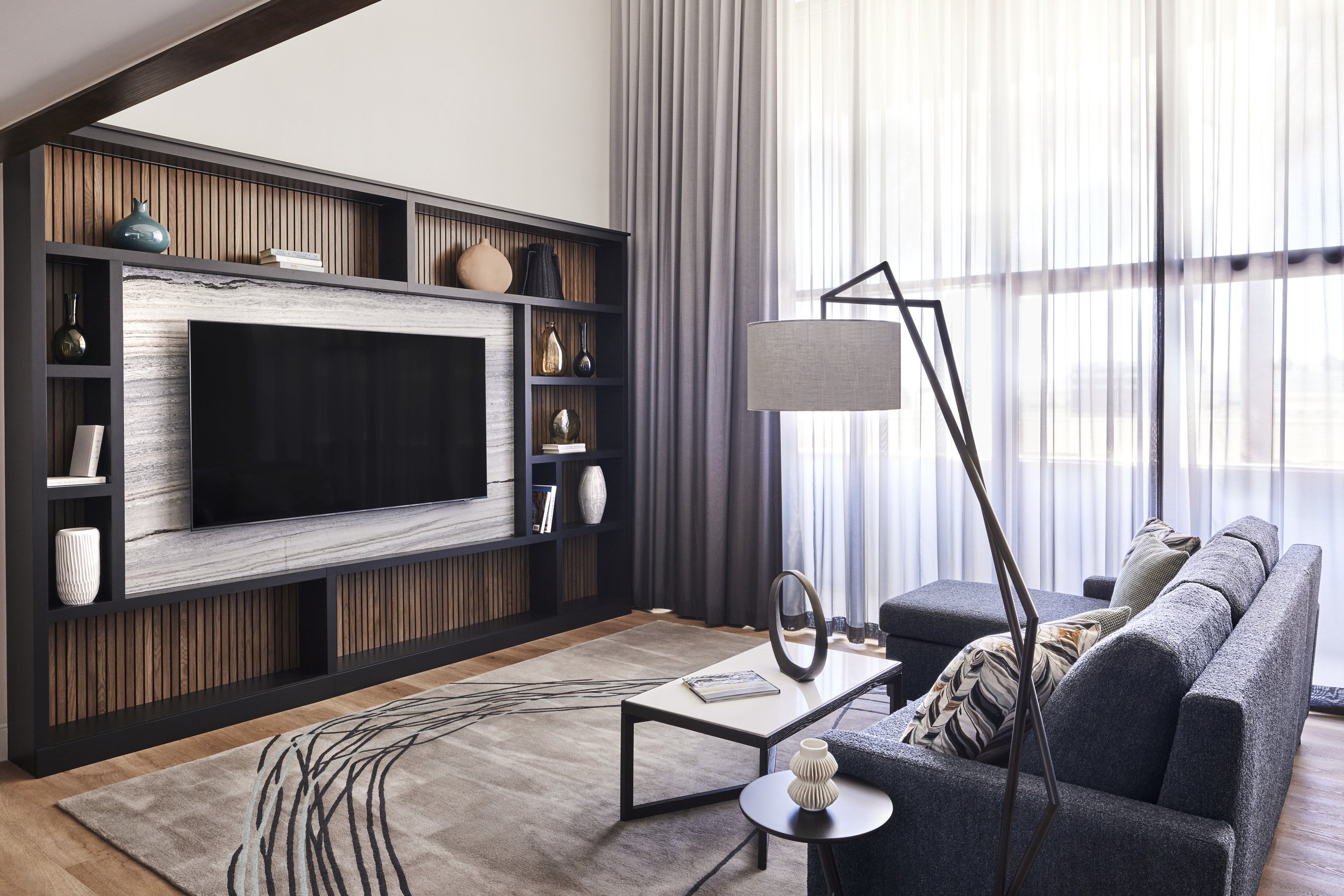 mc-laxah-loft-suite--46802-13291-Living Area.jpg
