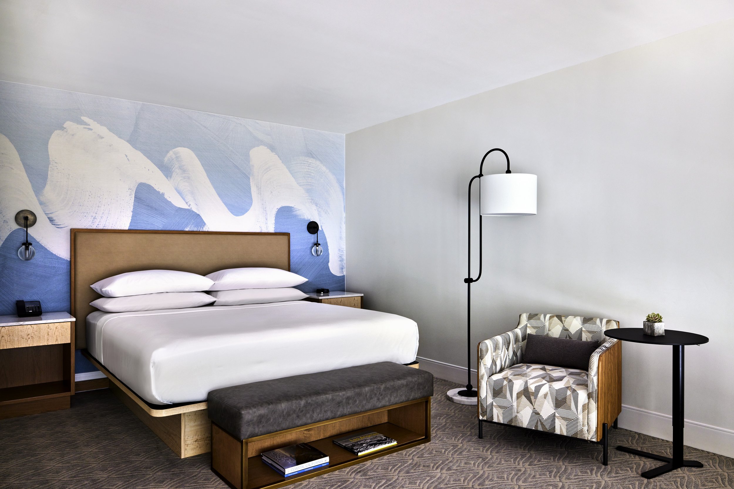 mc-laxah-loft-suite-86811-bedroom.jpg