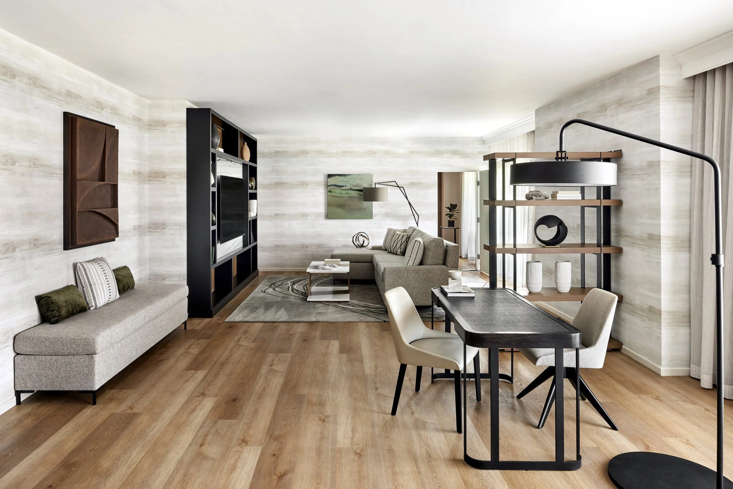 mc-laxah-chairman-suite--55928-62422 - living area (1).jpg