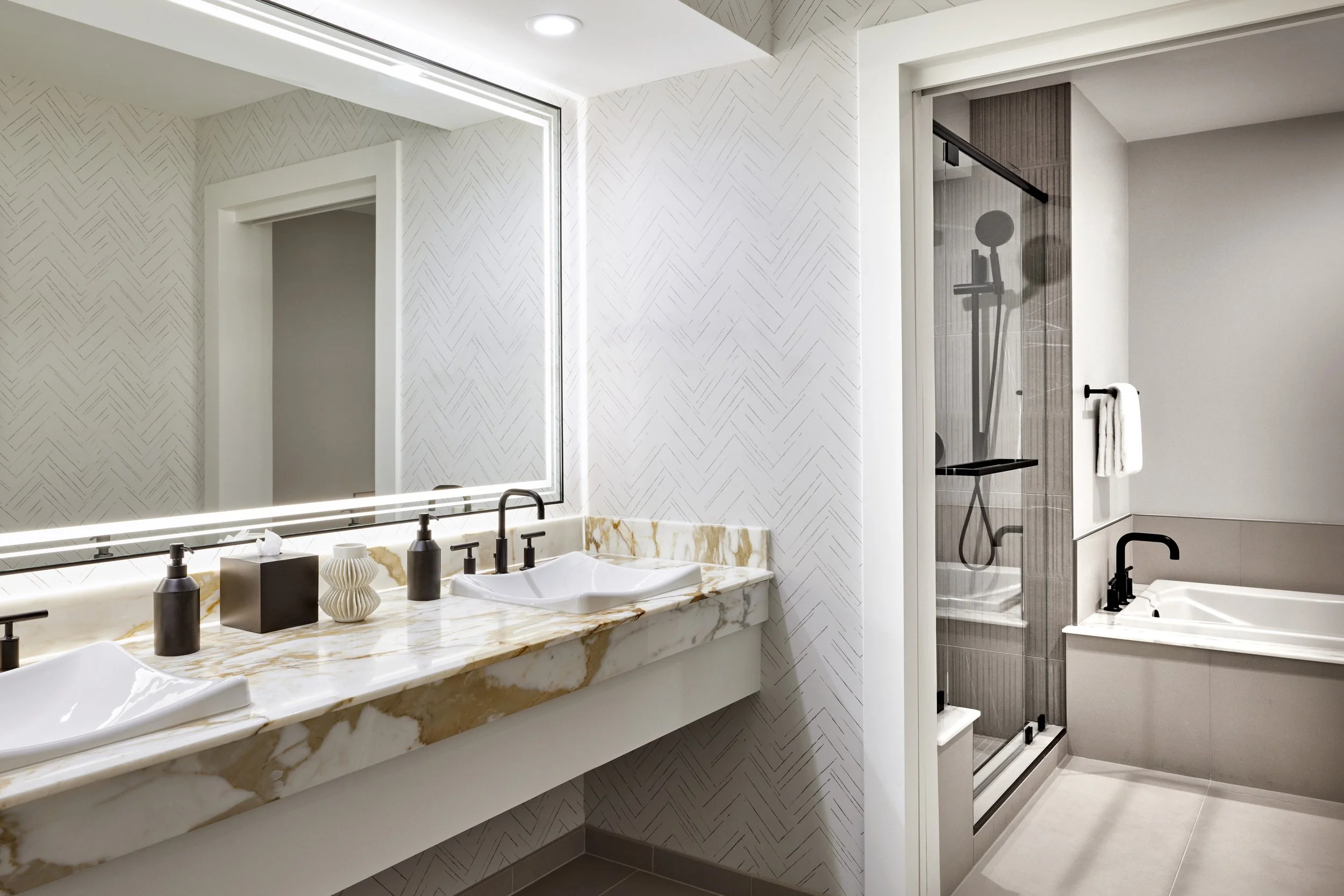 mc-laxah-pres-suite-bathroom-57134-74739.jpg