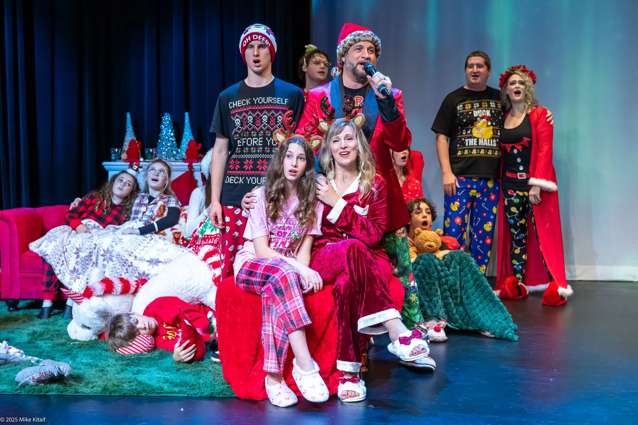 Jingles & Jammies - Rehearsal - Dec 2025-227-X4.jpg