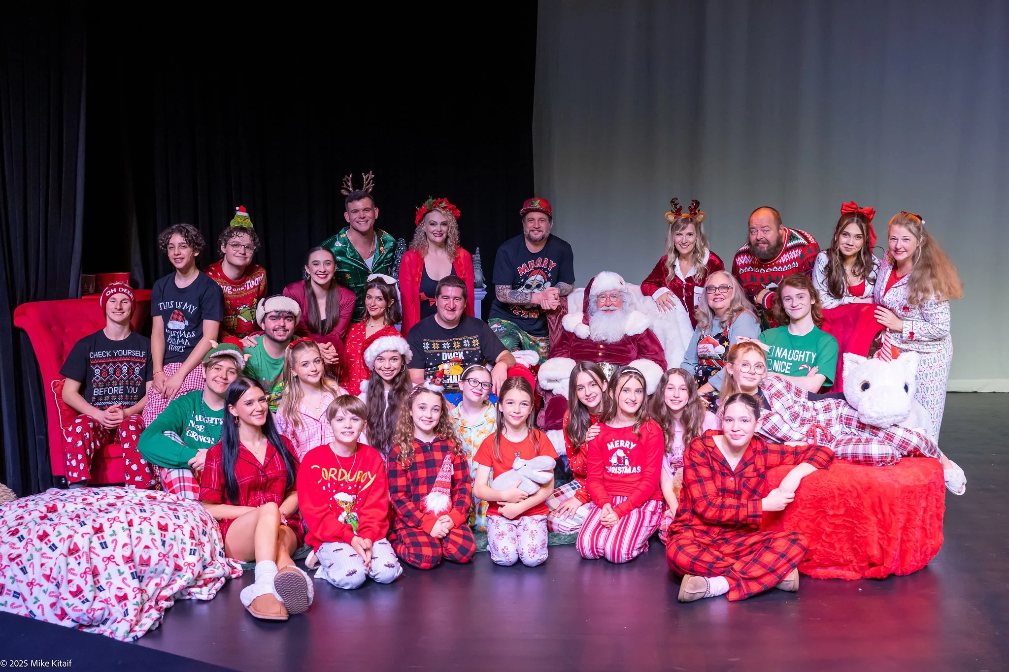 Jingles & Jammies - Rehearsal - Dec 2025-237-X4.jpg