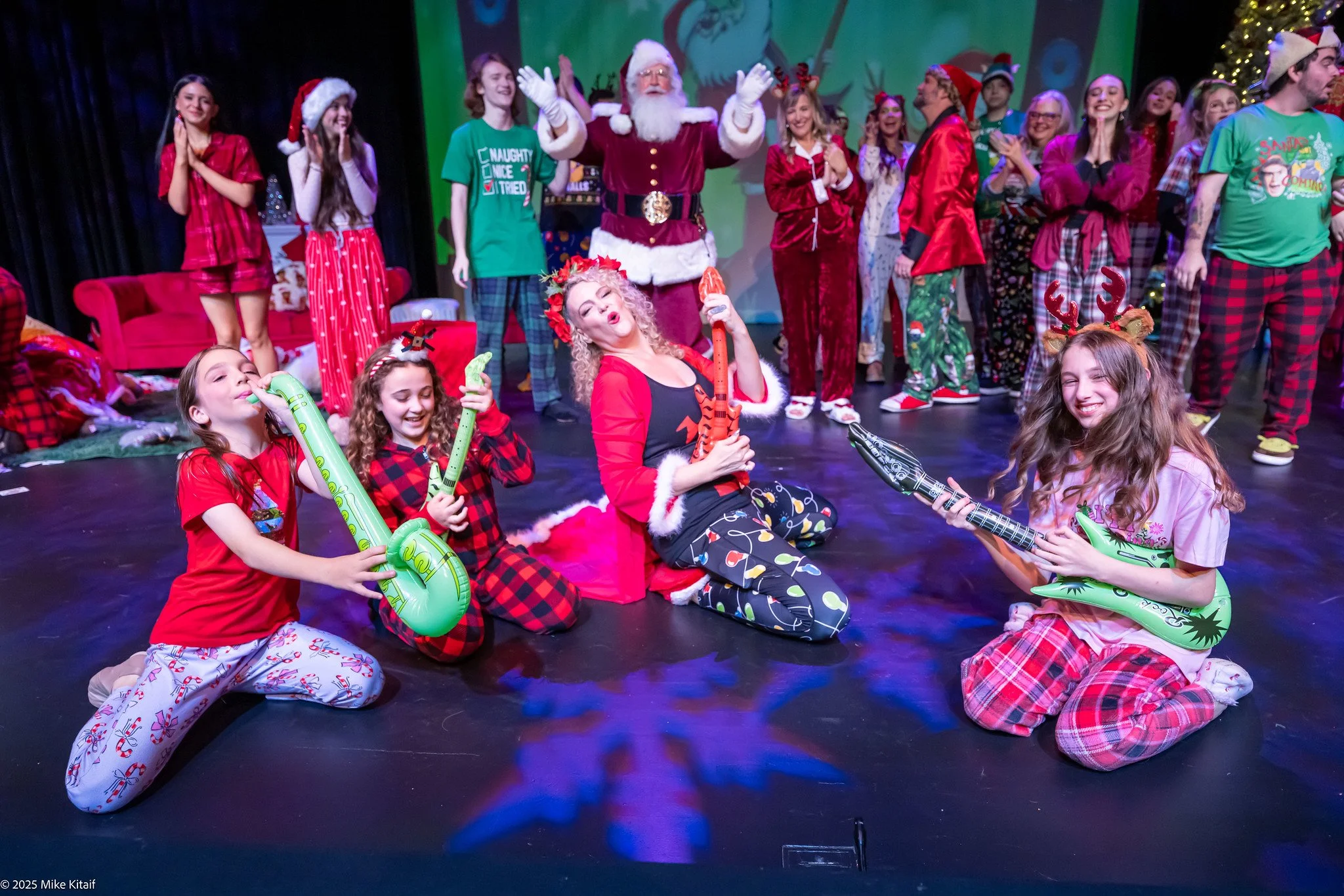 Jingles & Jammies - Rehearsal - Dec 2025-235-X4.jpg