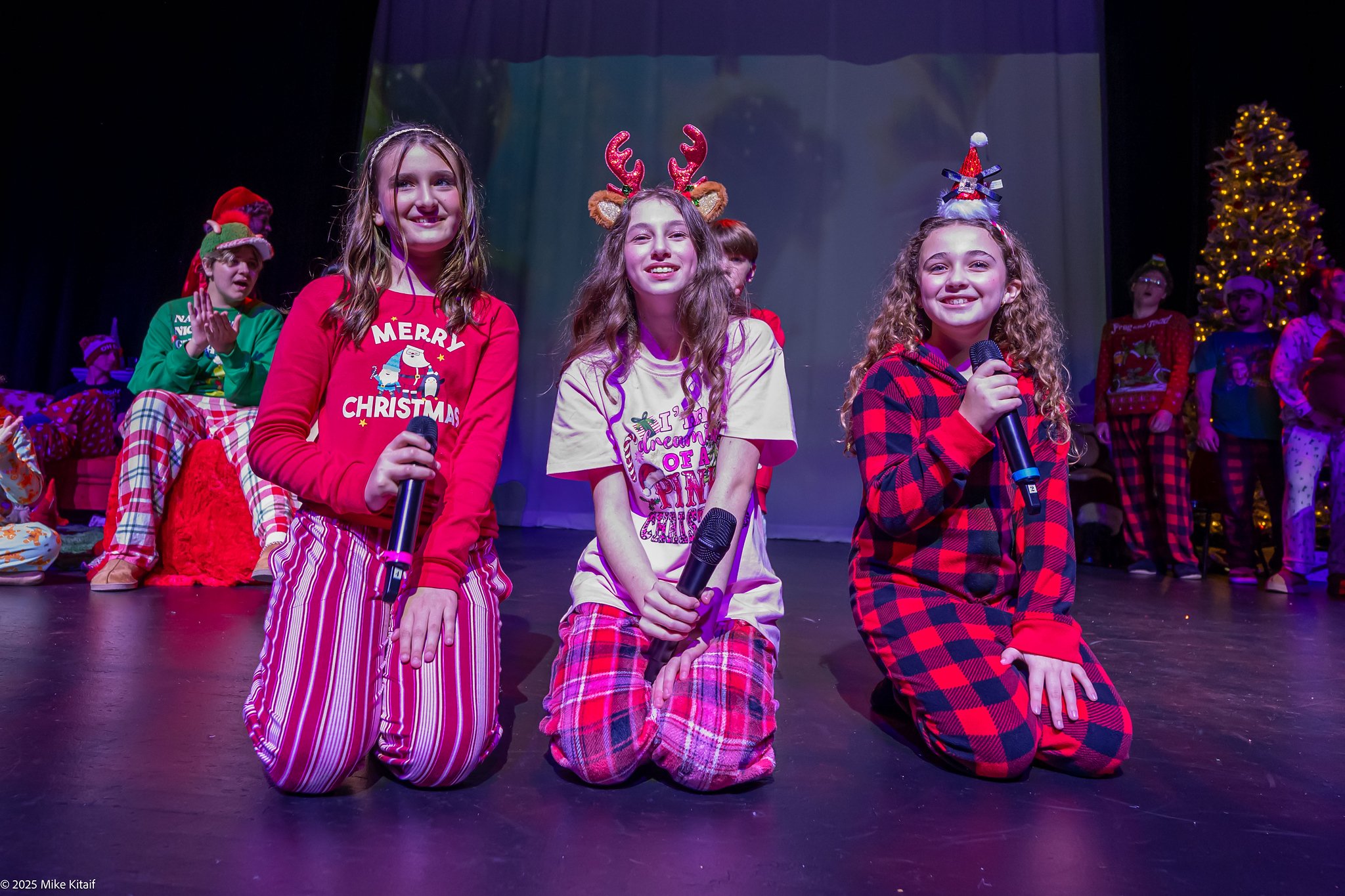 Jingles & Jammies - Rehearsal - Dec 2025-137-X4 (1).jpg