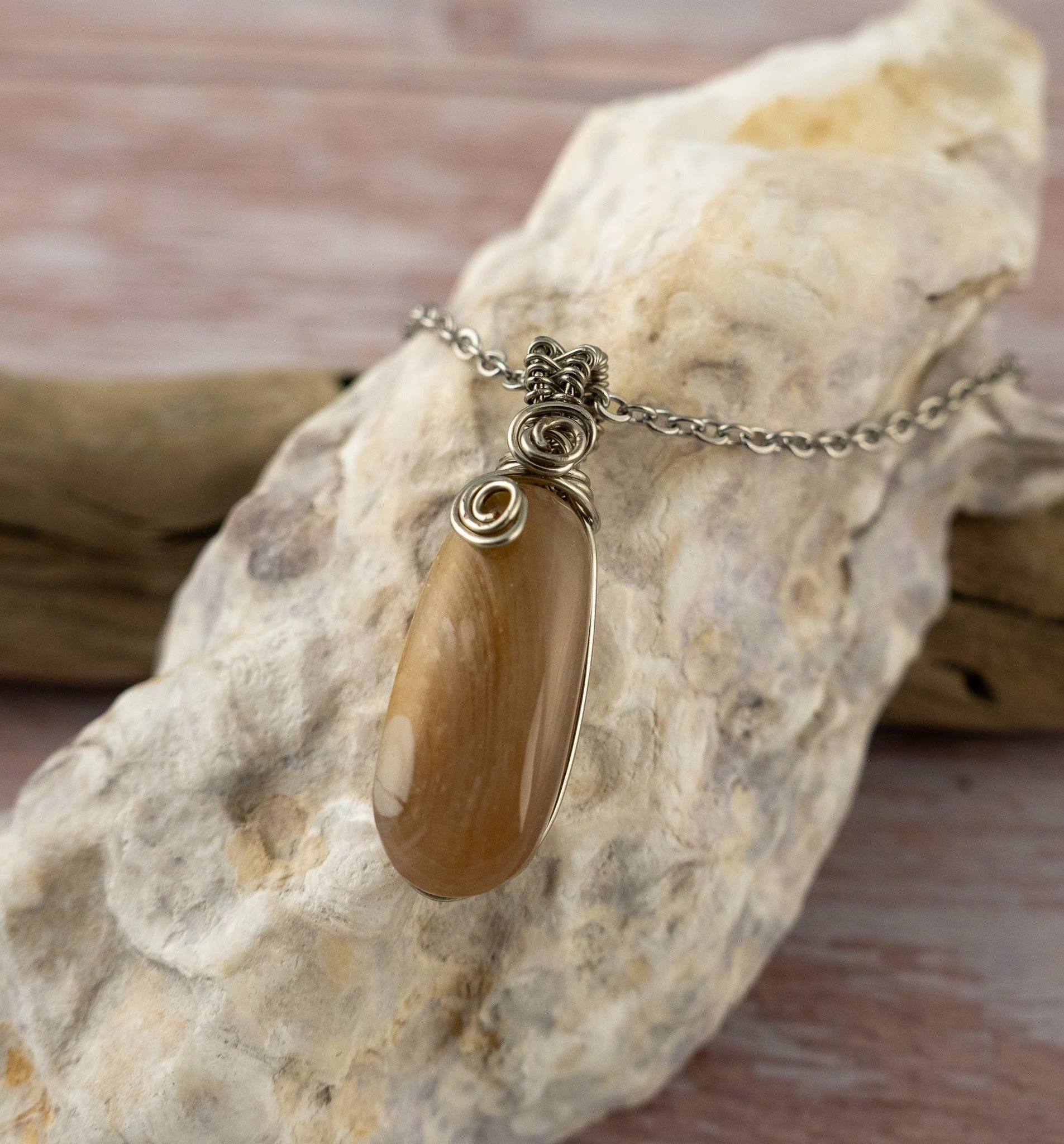 Weathered Agate Silver-Coated Copper Wire-Wrapped Pendant