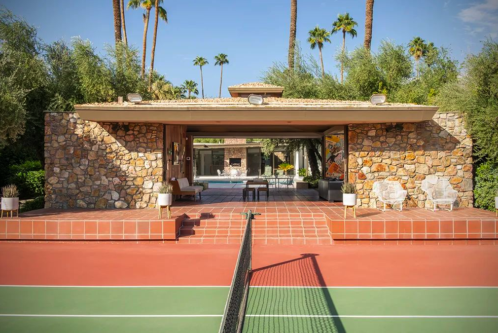 Kirk Douglas Estate featured during Palm Springs Modernism Week