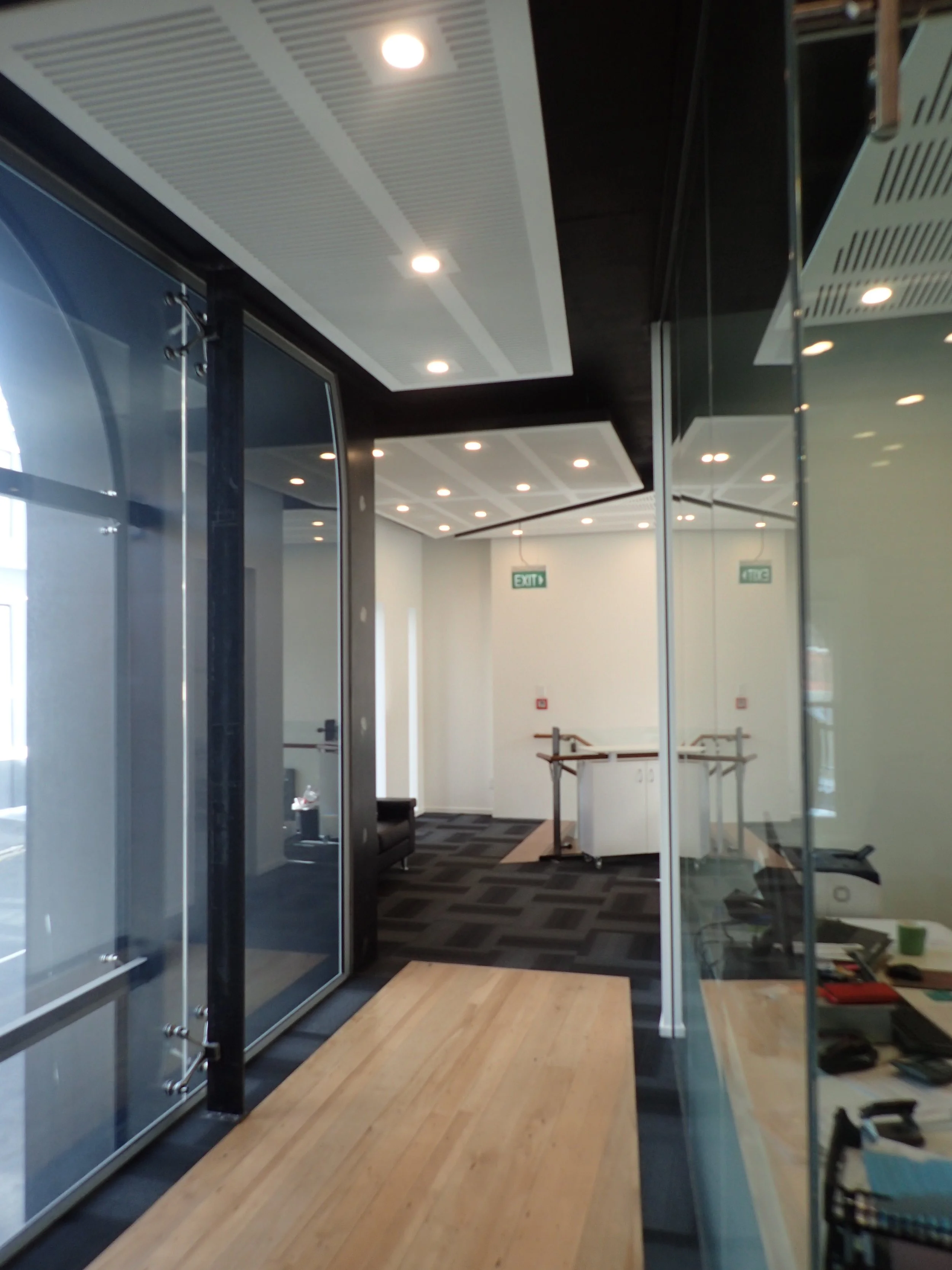 007 upstaris lobby.JPG