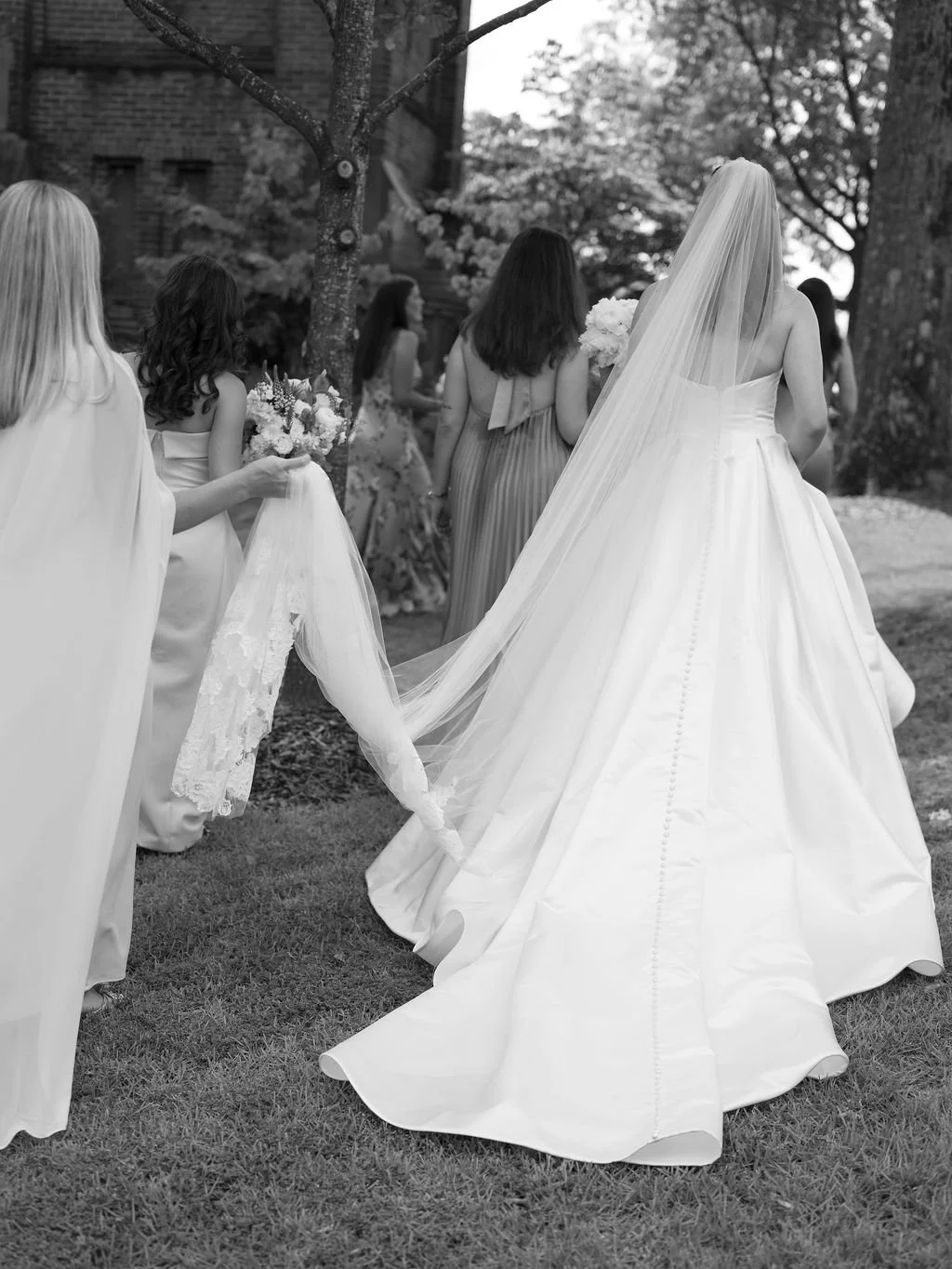 1-Bride&Bridesmaids-137.jpg
