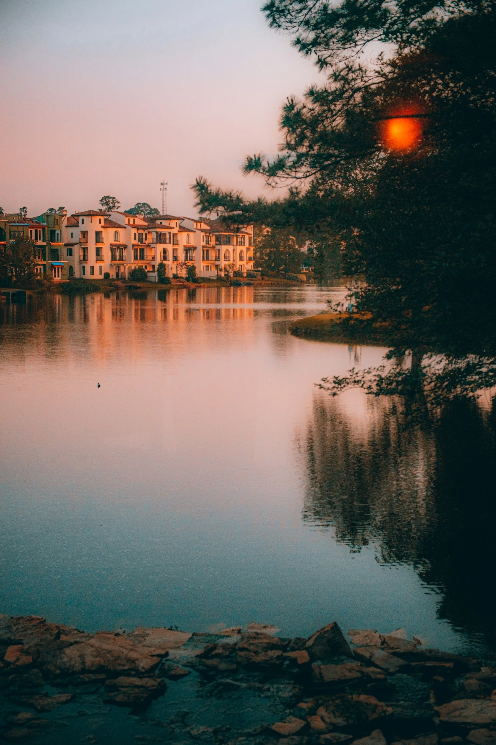 Luxury home on Lake Woodlands in The Woodlands Texas, Accelerated Resolution Therapy available to The Woodlands residents via telehealth