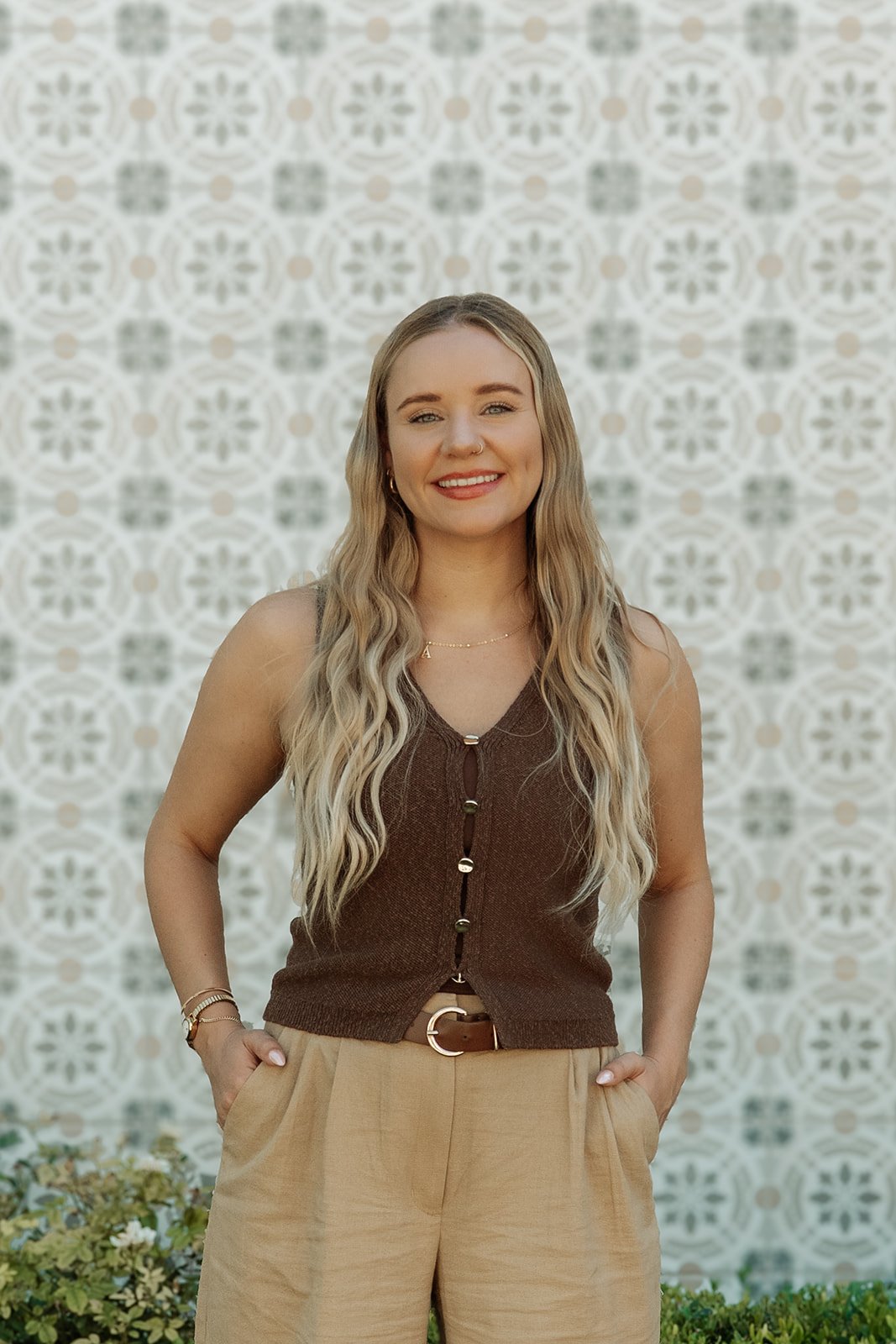 Loran Wallace LPC EMDRIA Certified EMDR Therapist Scottsdale Arizona, accepting client referrals for trauma and EMDR therapy