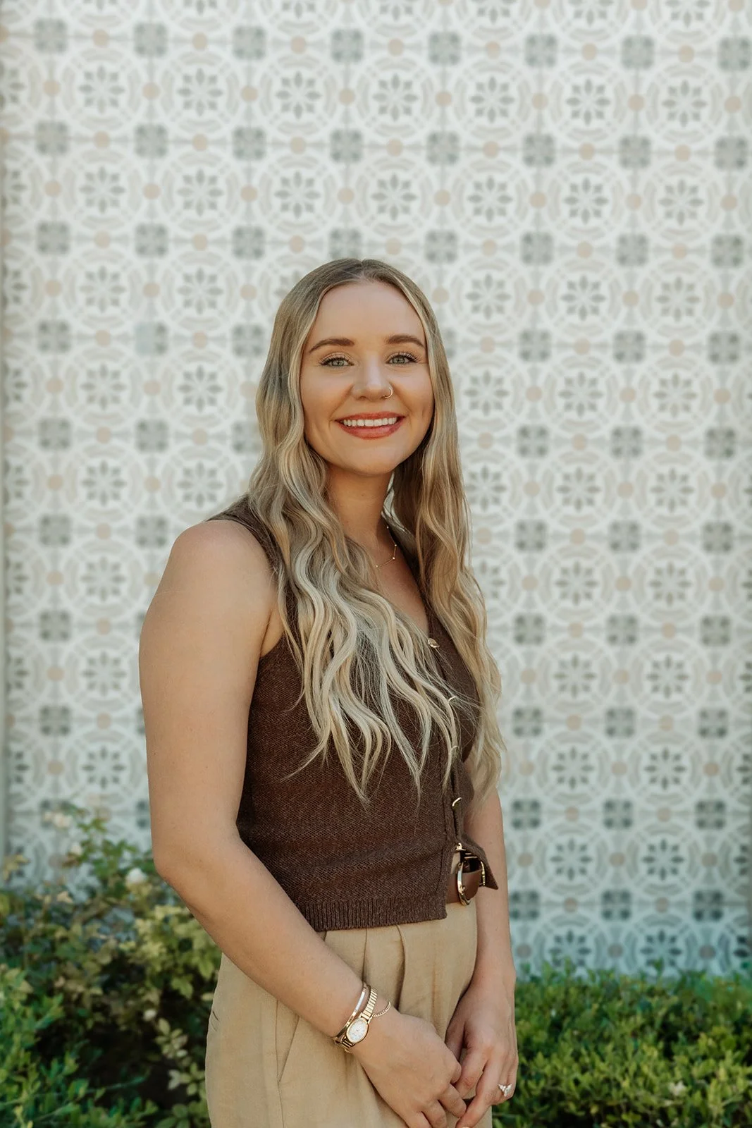 Loran Wallace, LPC EMDRIA Certified EMDR Therapist headshot Scottsdale Arizona