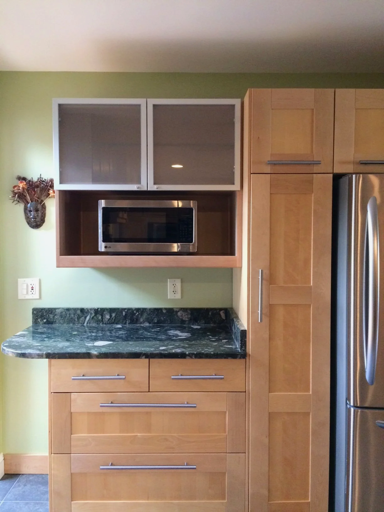 custom kitchen cabinets