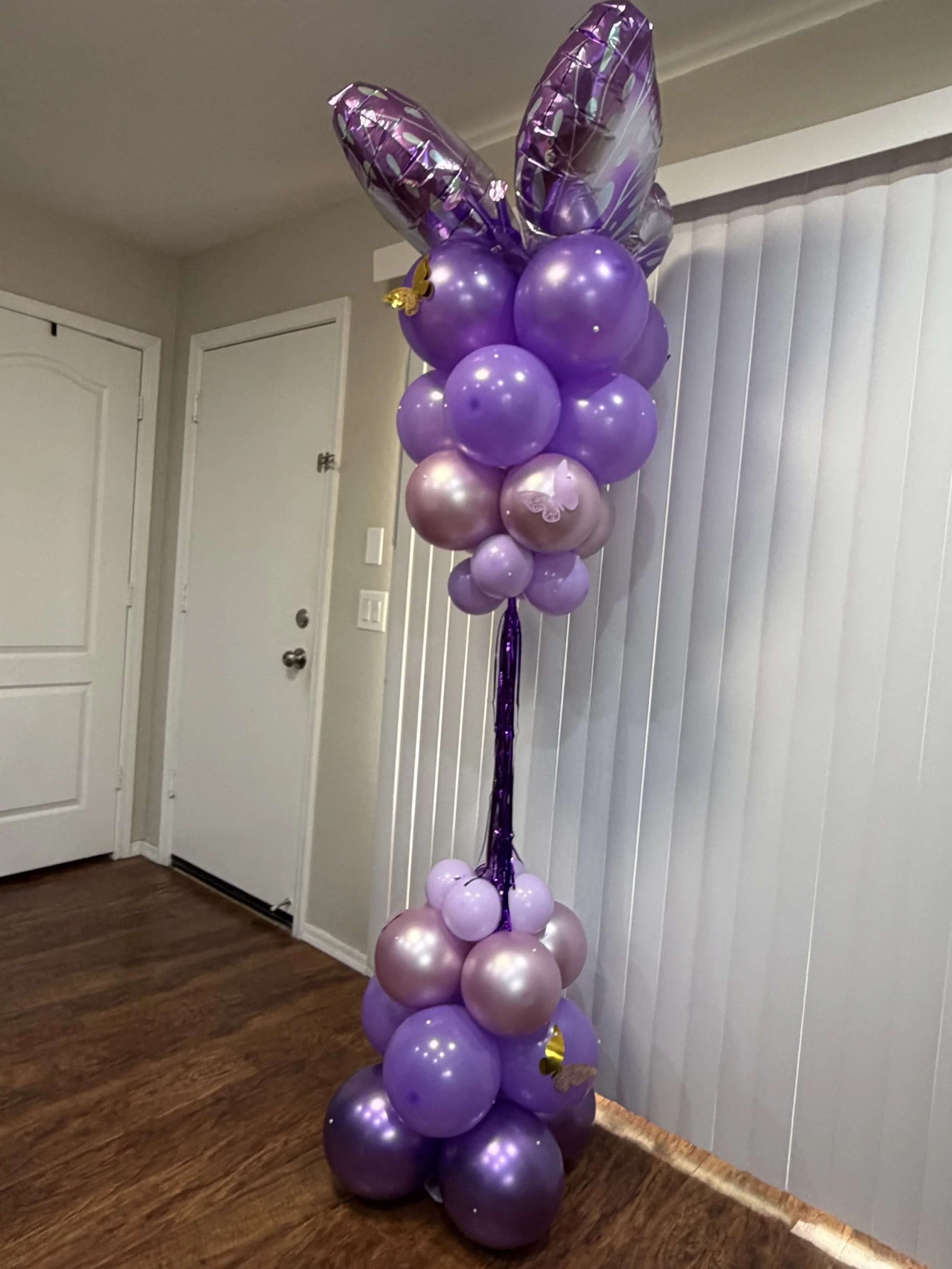 Expanding Balloon Colums