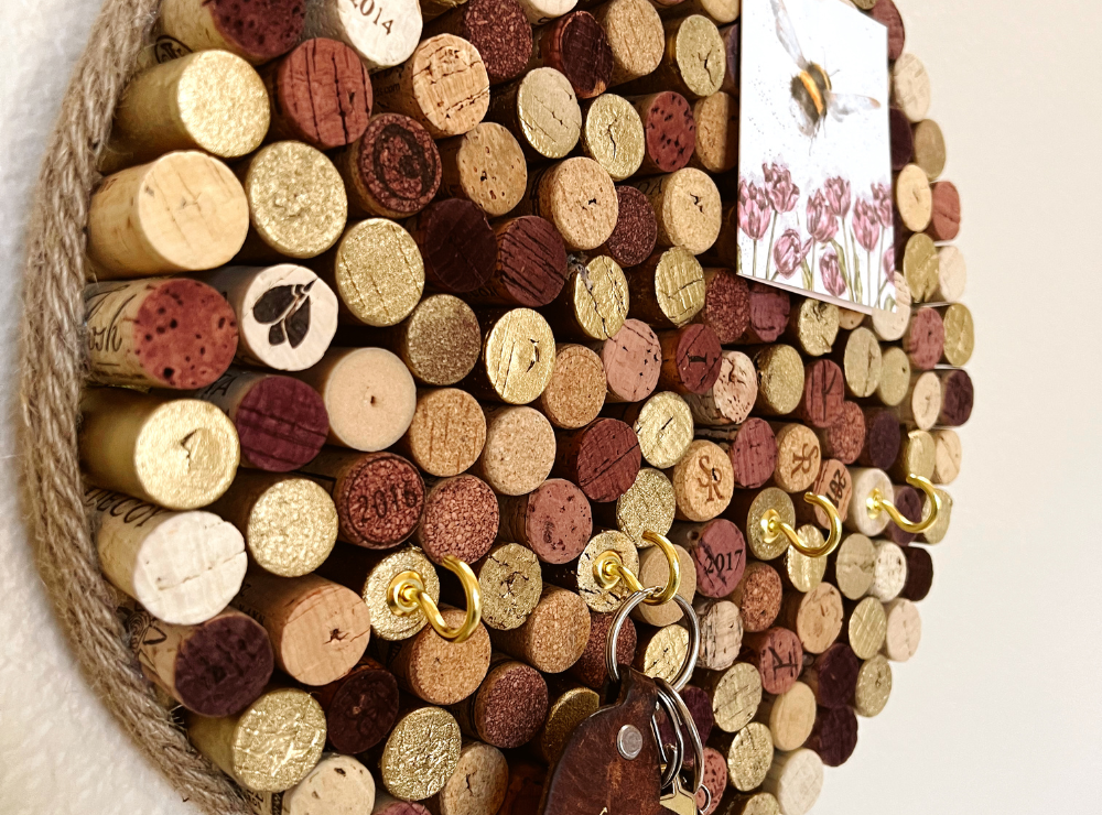 DIy Upcycled Cork Board