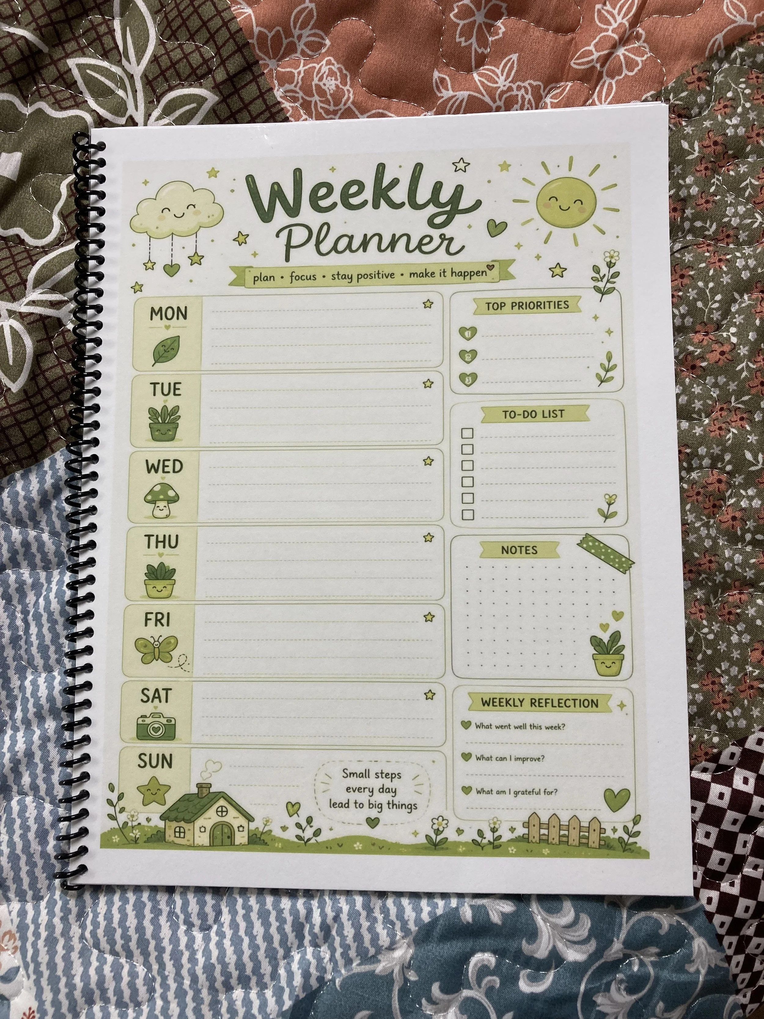 whimsical green weekly planner.jpeg