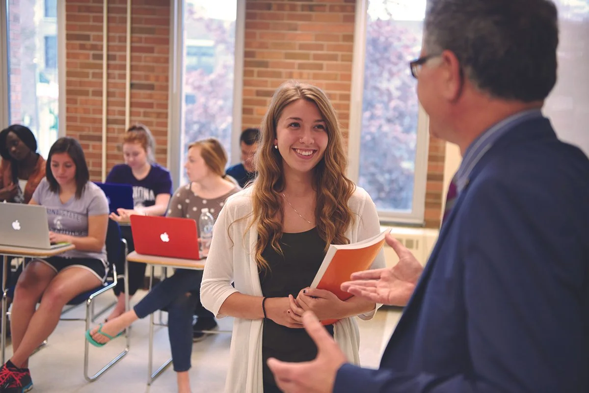 Winona_State_Maxwell_Classroom6865_SMALL.jpg