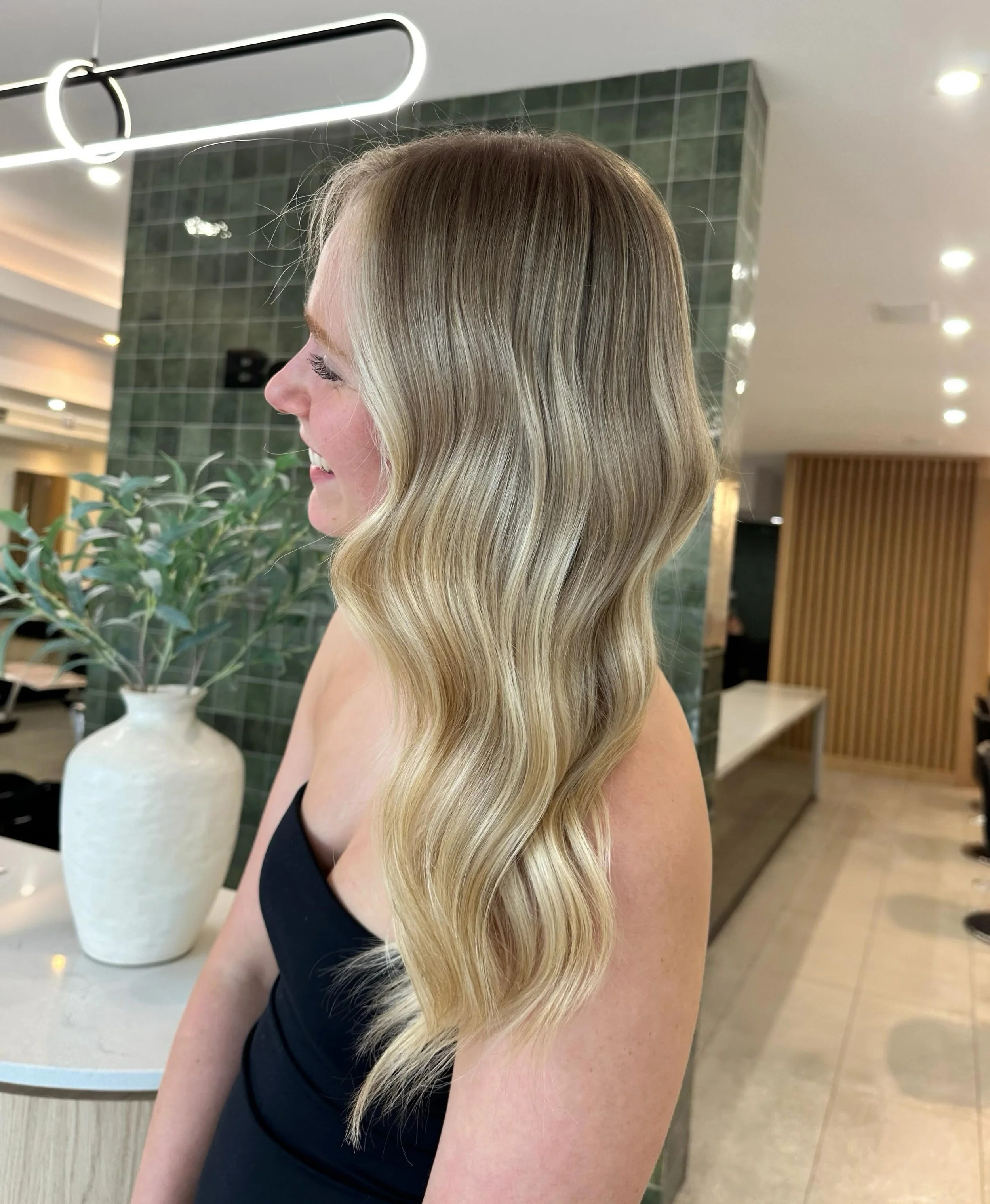 Blonde so seamless, it must be angel made 🪽

Do you want to be a bright, creamy blonde for summer??
Here is what you should ask for if you want a high impact &amp; low maintenance colour 🤍 

This allows you to wait longer between blonding services 