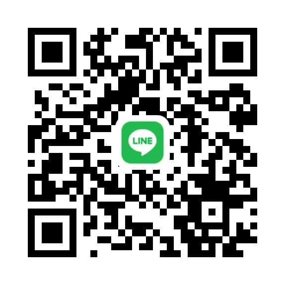 QR code with a LINE messaging app logo in the center.