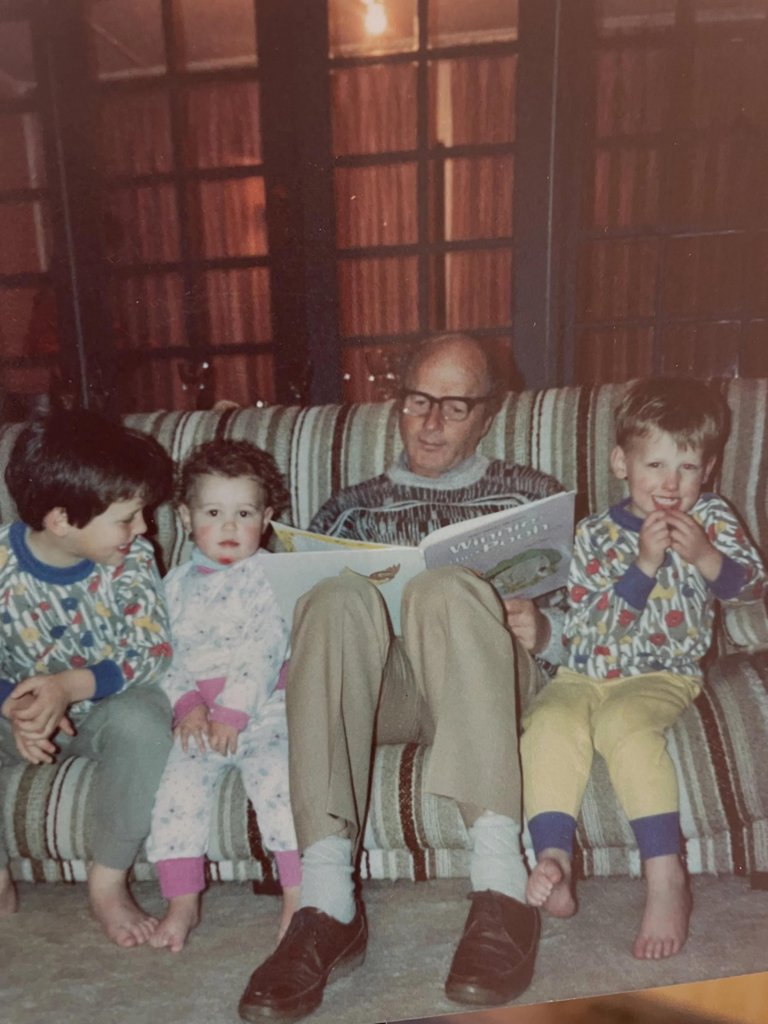 This picture of me and my brothers with our grandpa popped up on my phone today. I haven&rsquo;t seen it in yeeeaarrss and didn&rsquo;t even know I had it.

My phone has obviously been listening to me 😱

But I&rsquo;m also taking it as a little sign