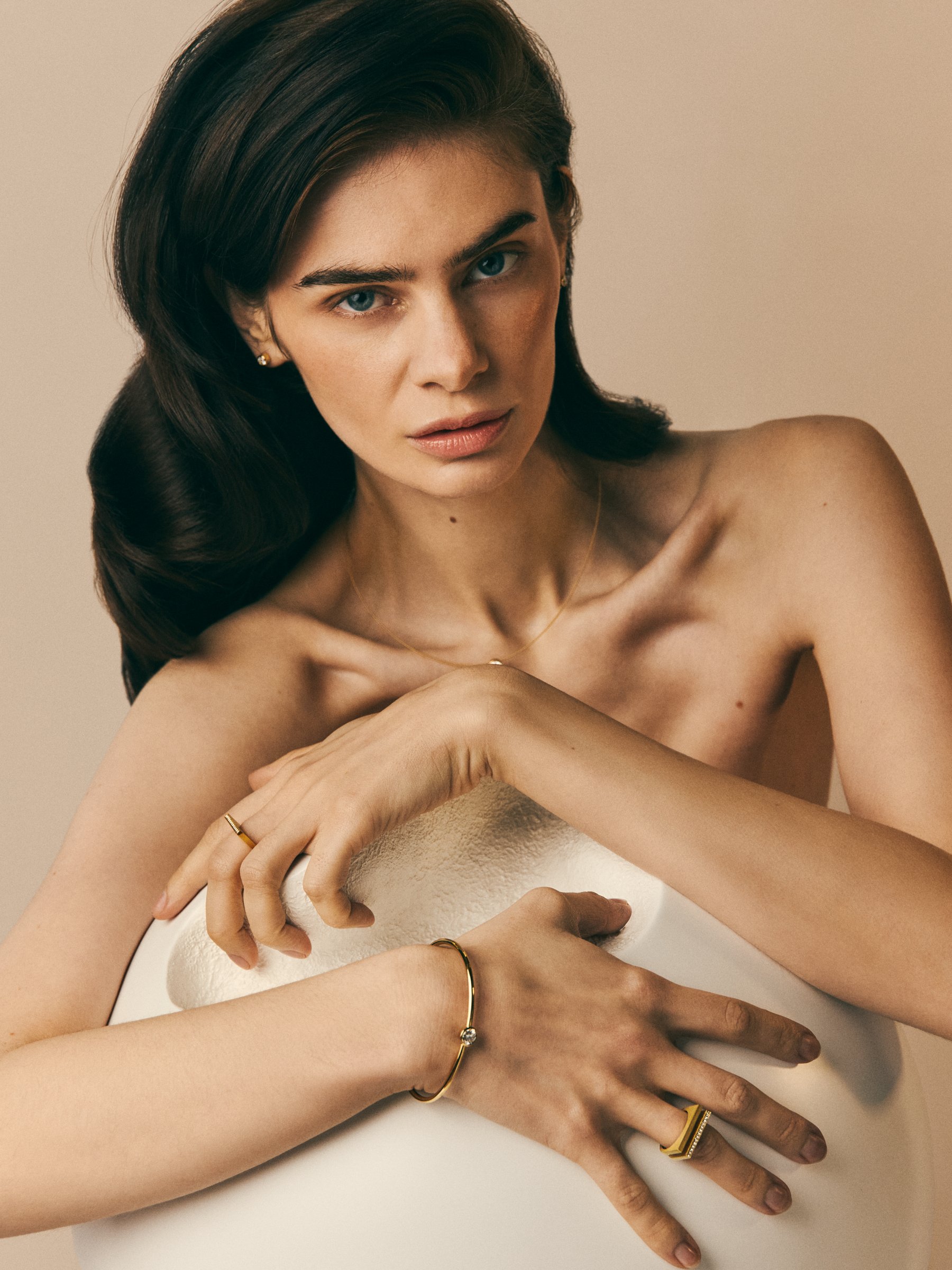 L'OFFICIEL BRASIL — BEAUTY STORY 24
