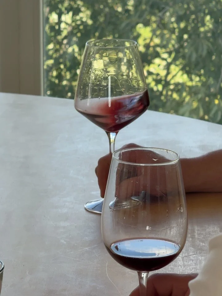 Nothing better than a wine tasting 🍇🍷

Add the view of Mount Etna and a setting surrounded by art, and it becomes even more special.

To book, email info@montecarrubo.com

#winetastings #sicilianwine #montecarrubo #vineyardlife #winesofsicily