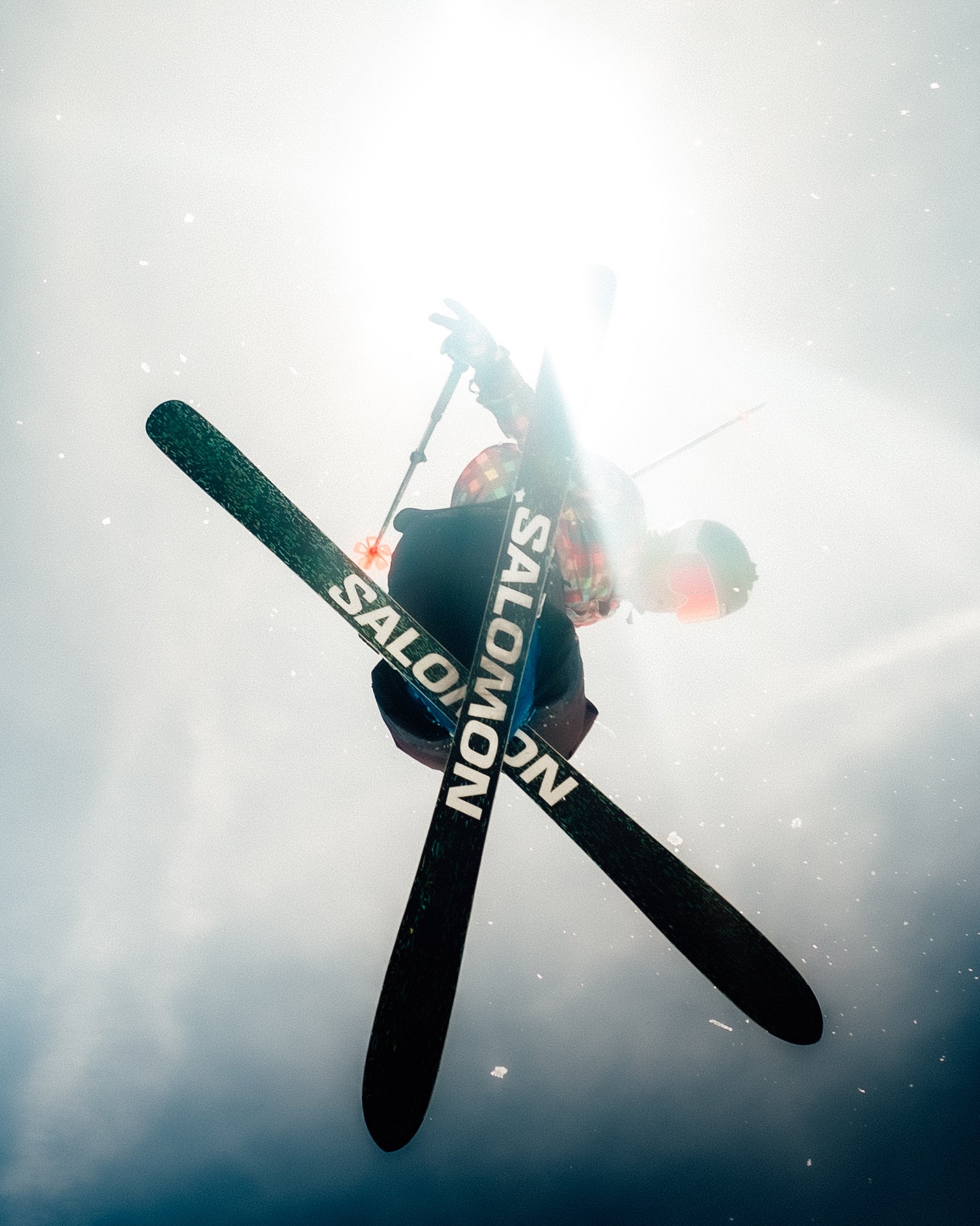 Skieur dans les airs.