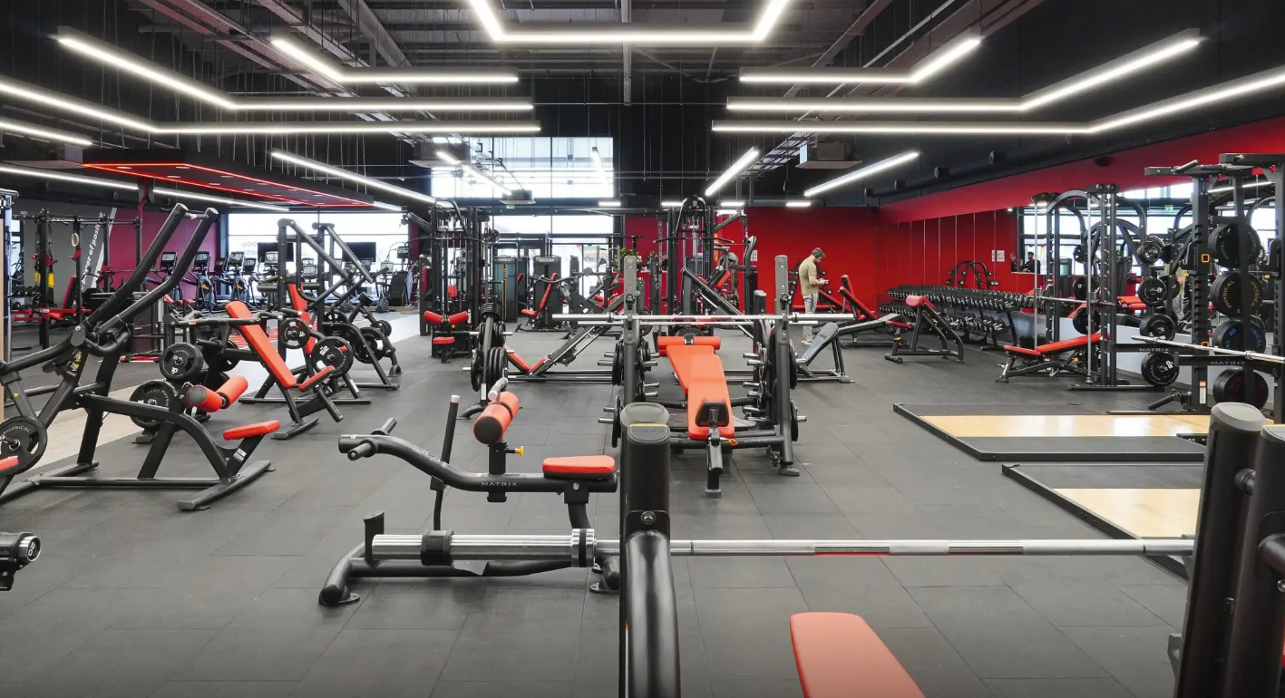 Snap Fitness gym in Sligo Retail Park where Flow State Physio is located. Snap Fitness is a modern gym with various workout equipment, perfect for physiotherapy rehabilitation.