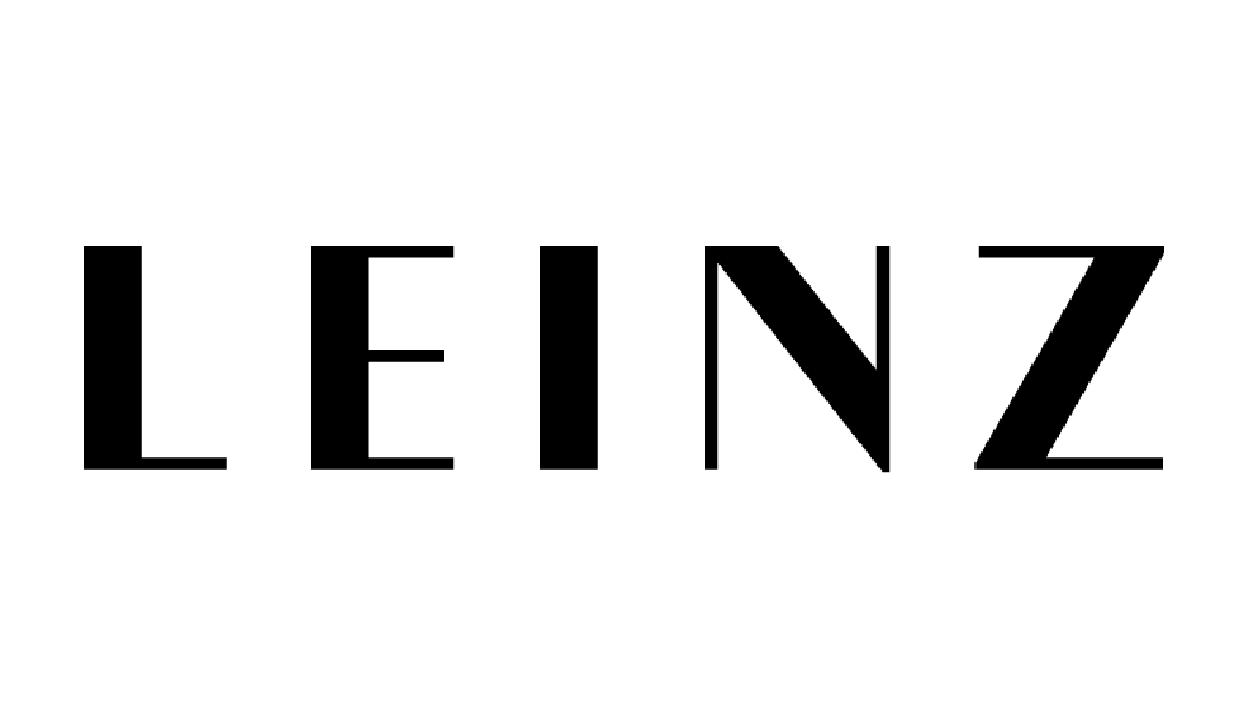 Das Bild zeigt den Schriftzug 'EENZ' in großen schwarzen Buchstaben auf weißem Hintergrund.